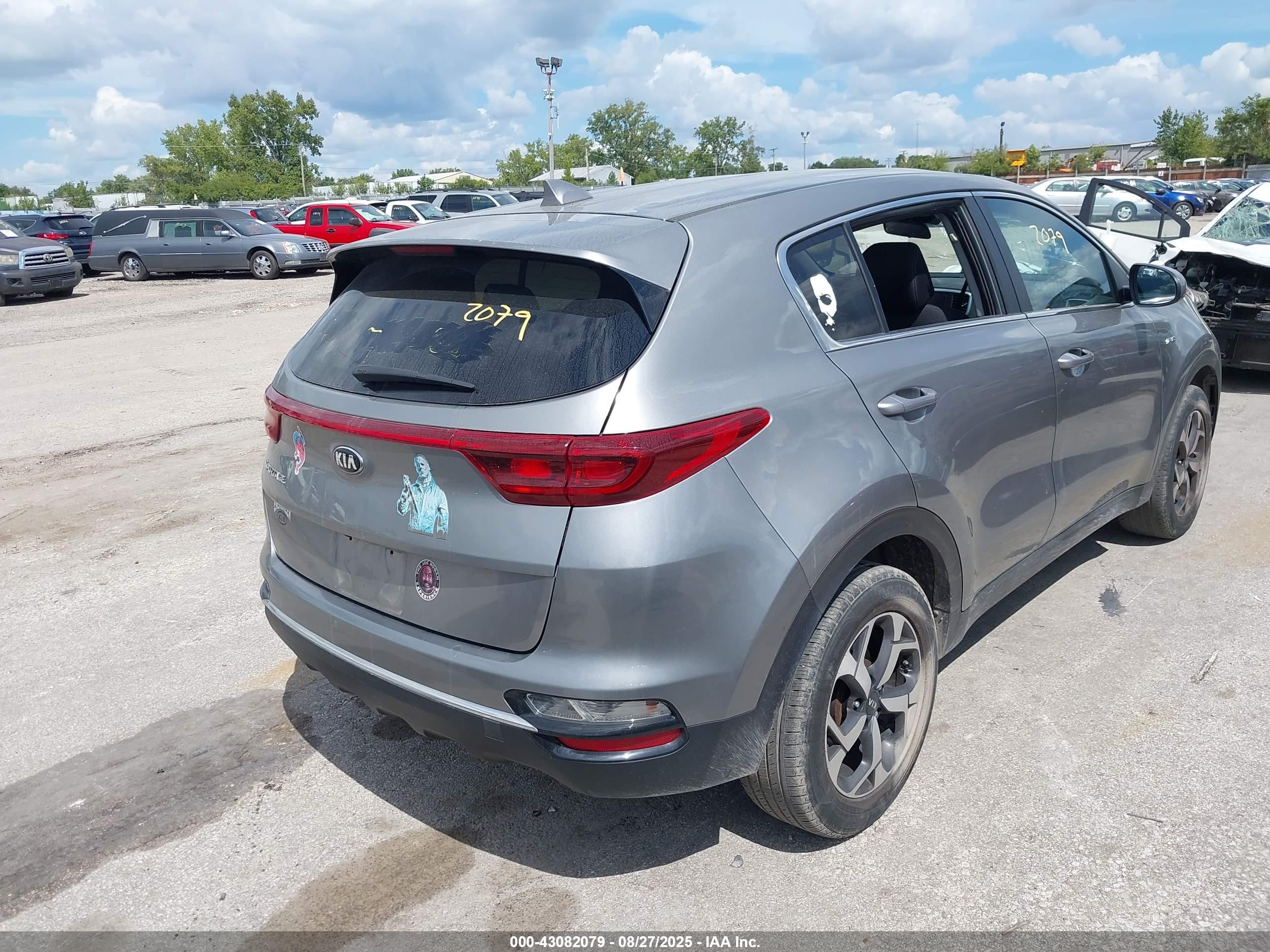 KIA SPORTAGE image 4