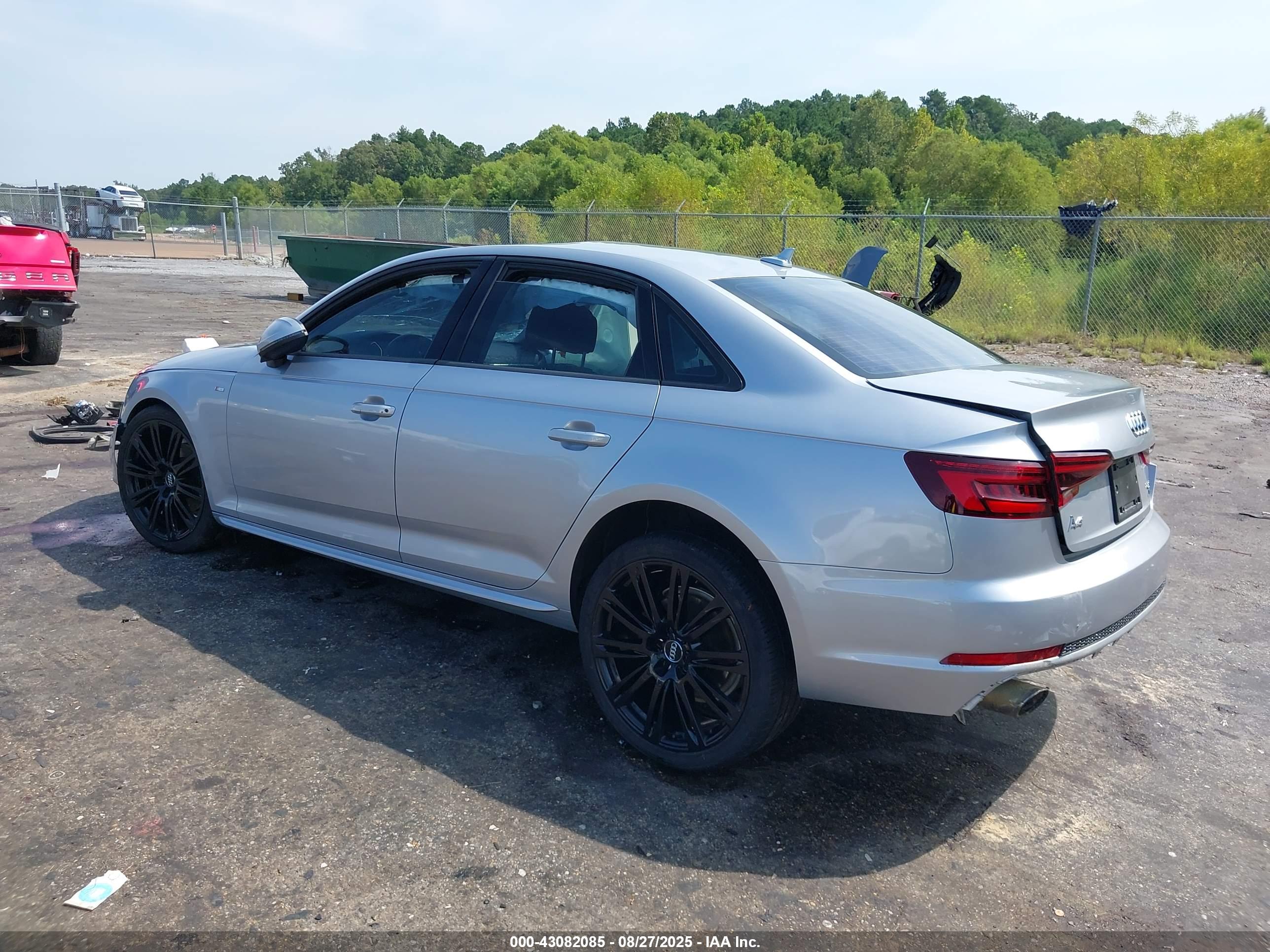 AUDI A4 image 3