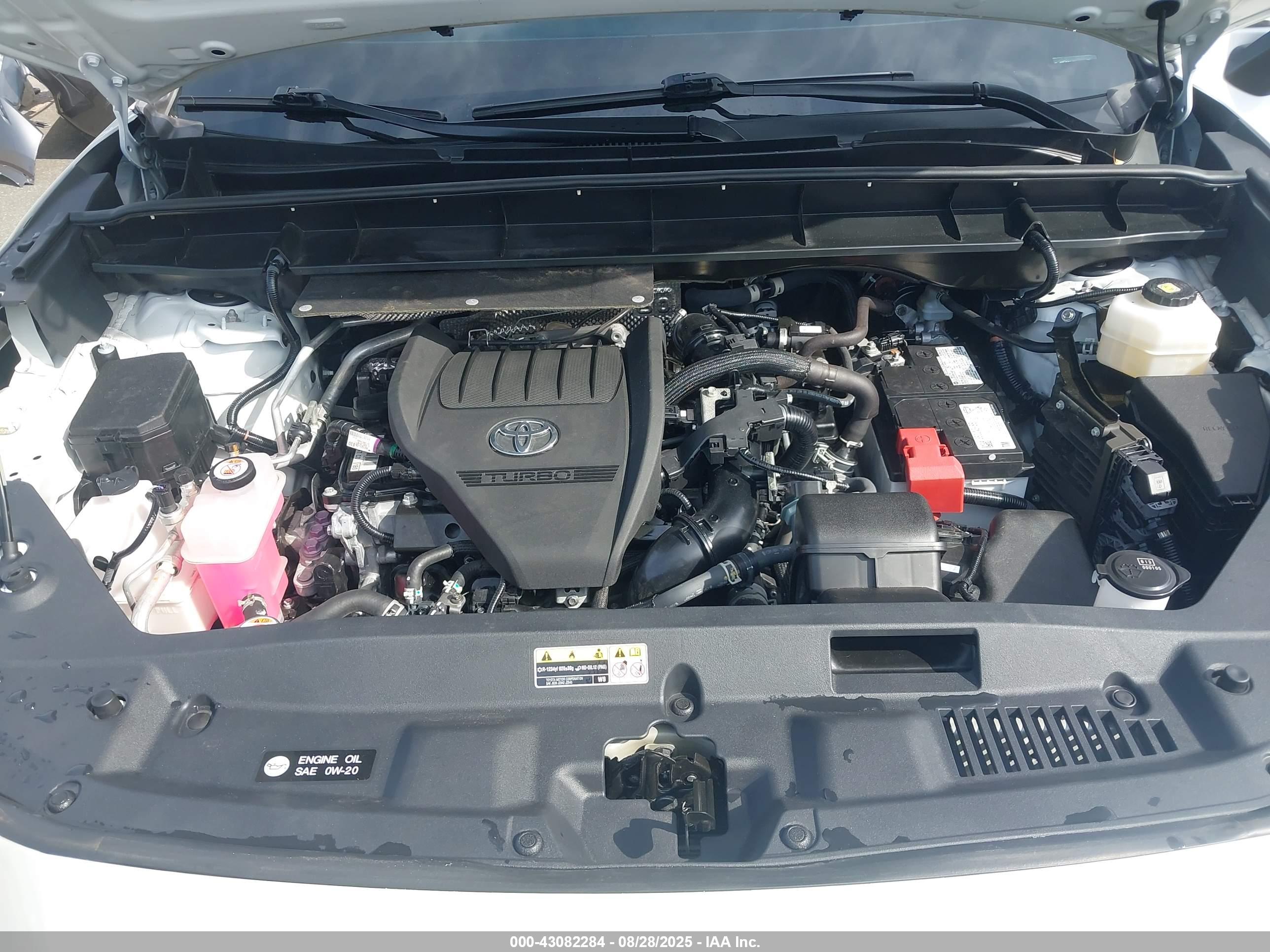 TOYOTA HIGHLANDER image 10