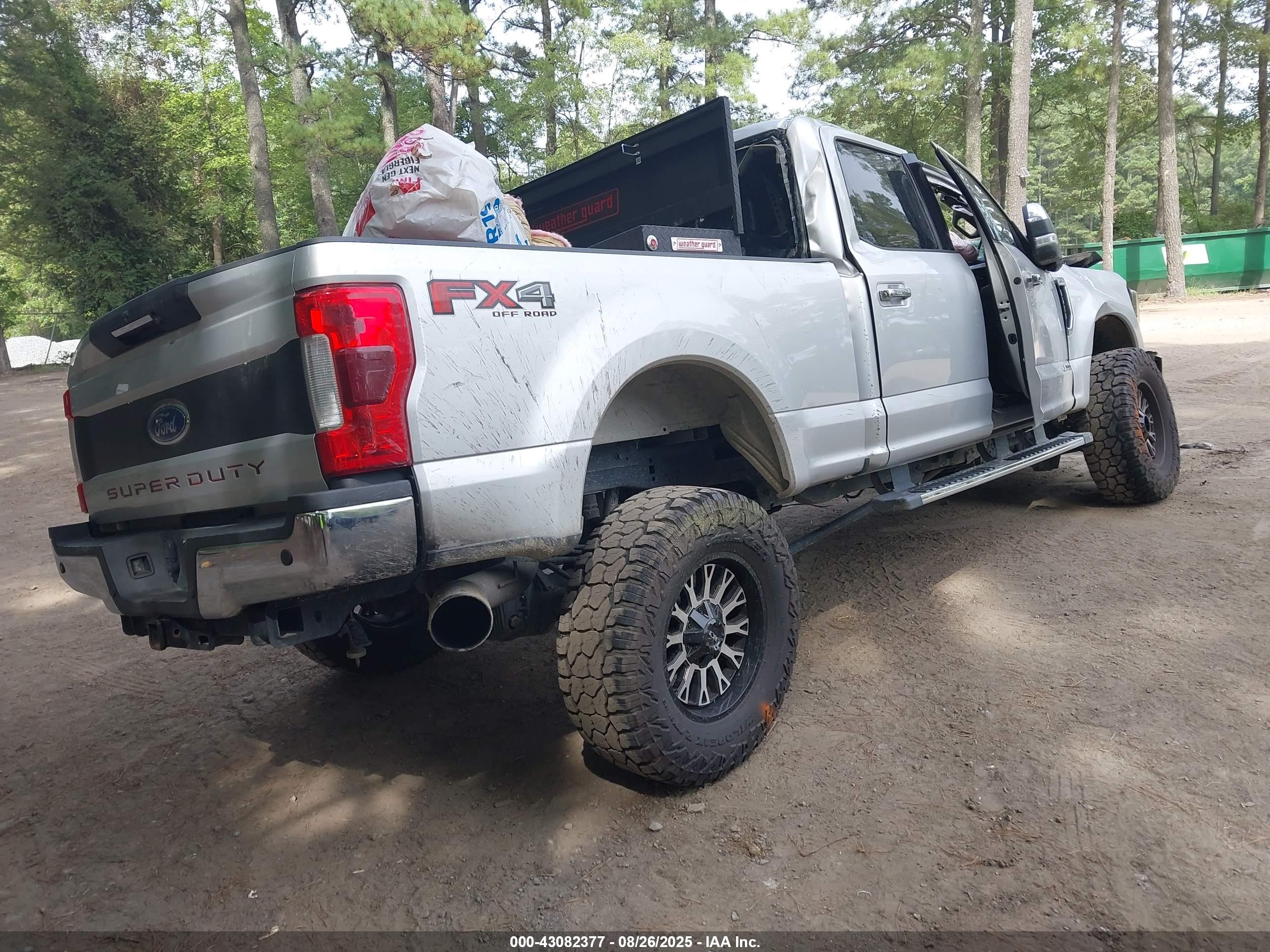 FORD F-250 image 4