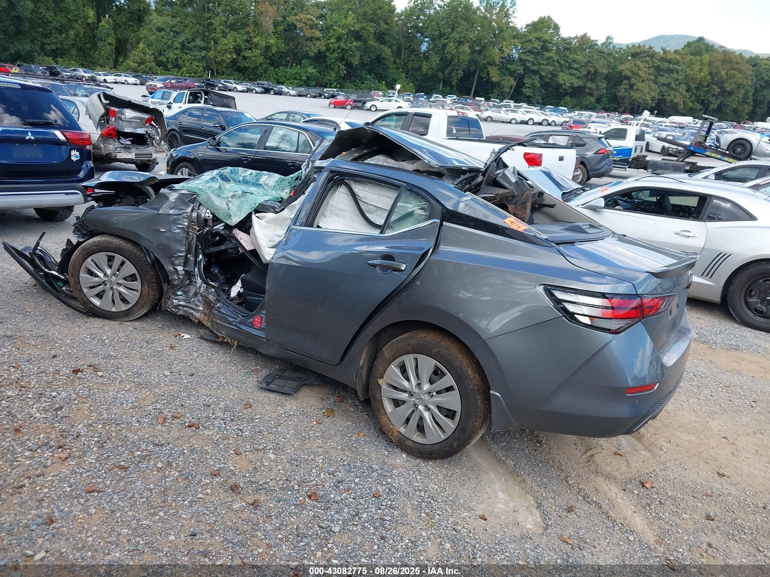 NISSAN SENTRA image 3