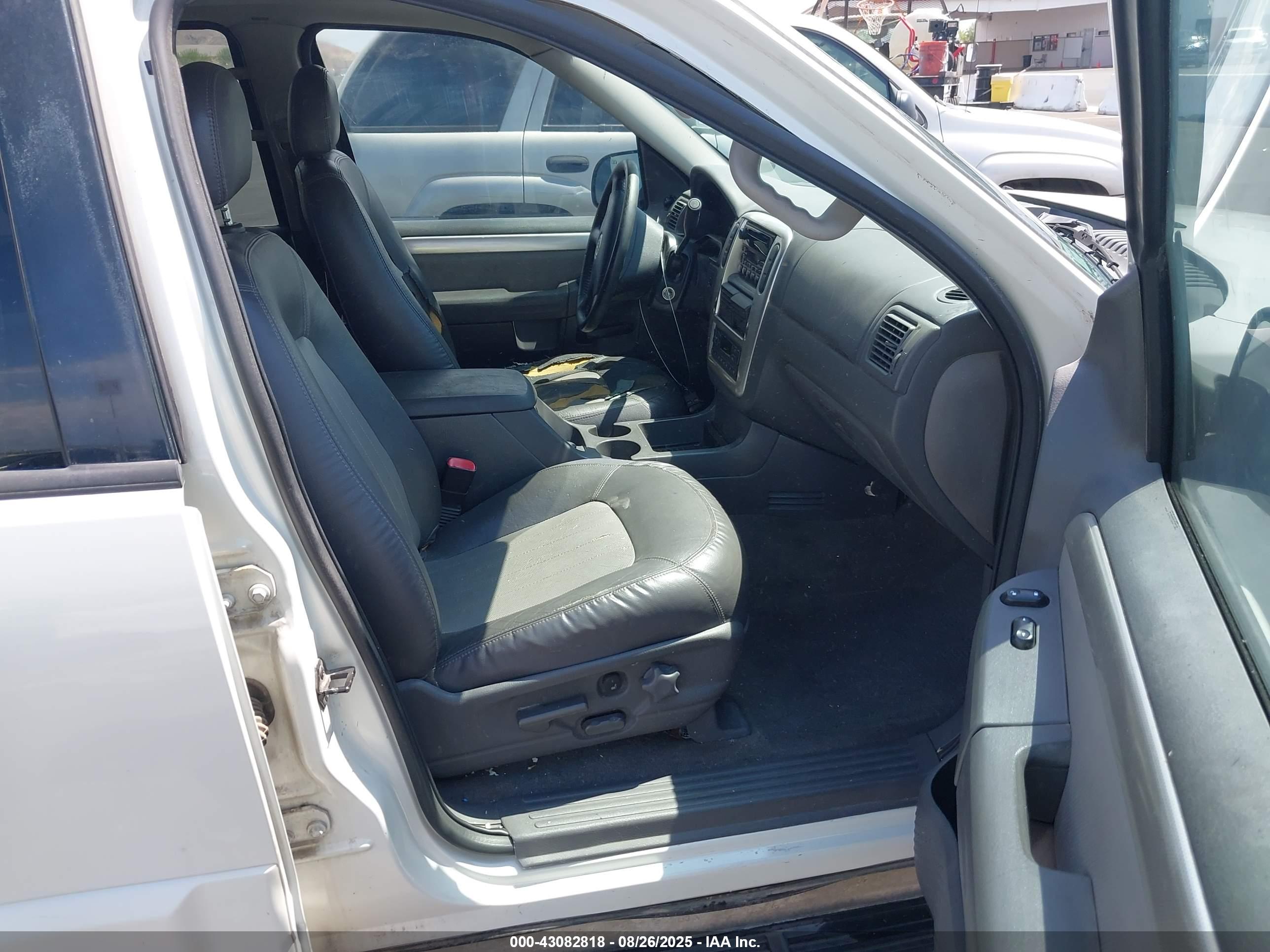 MERCURY MOUNTAINEER image 5
