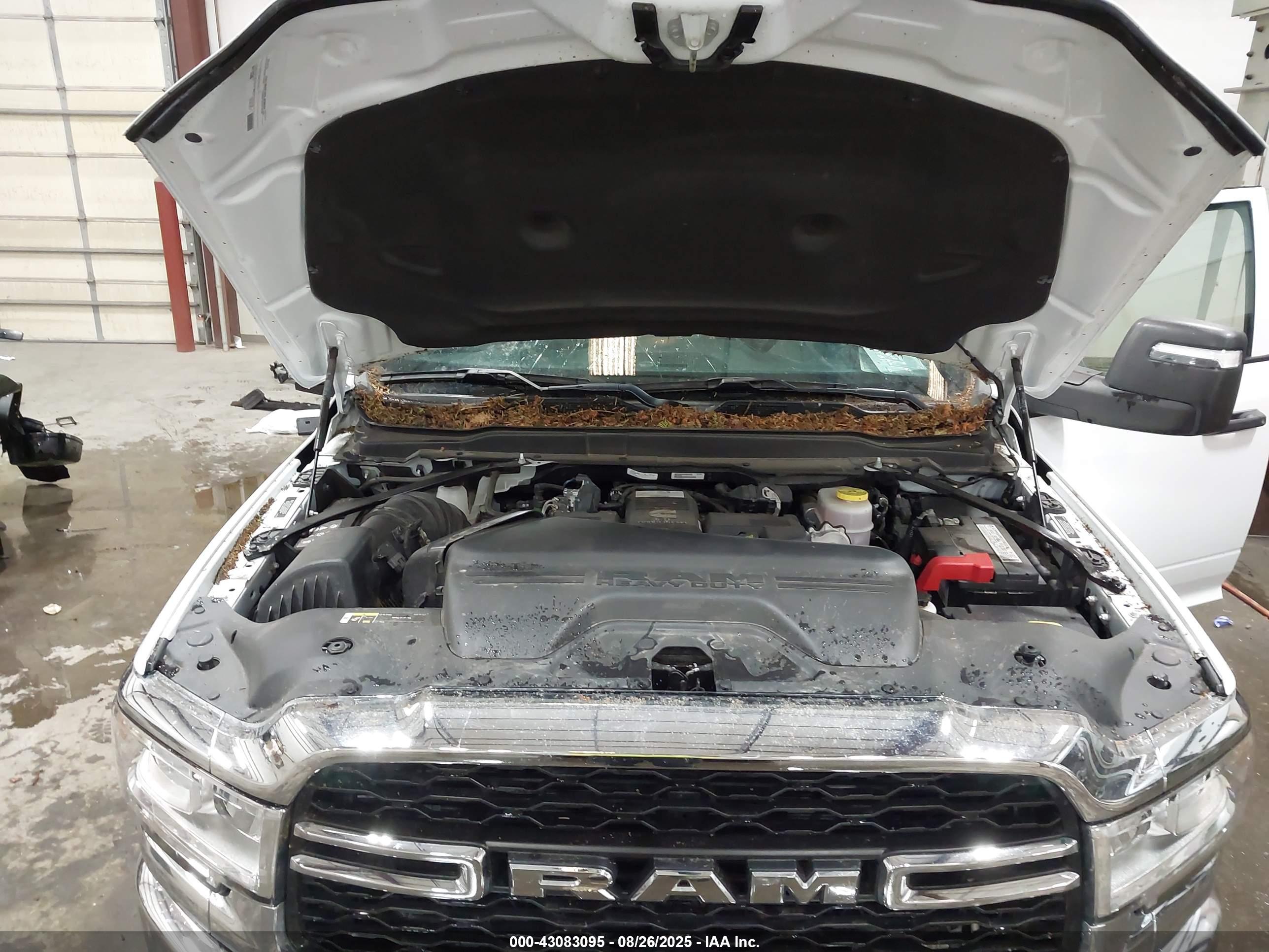 RAM 2500 image 10