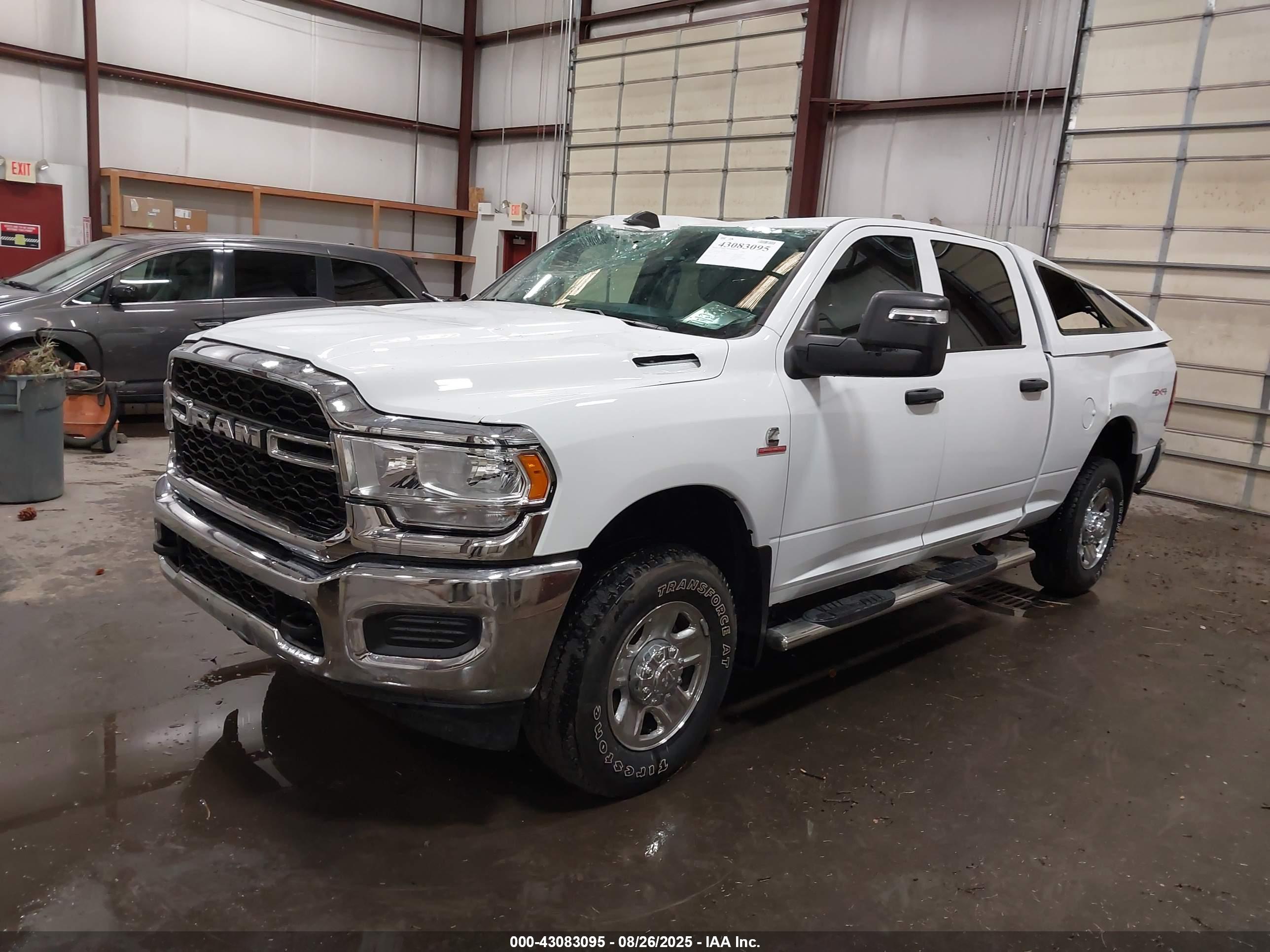 RAM 2500 image 2