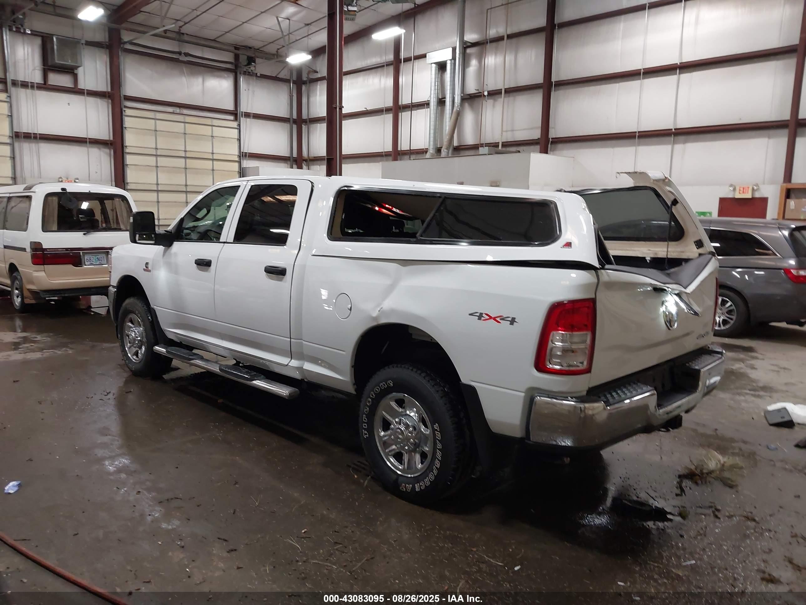 RAM 2500 image 3