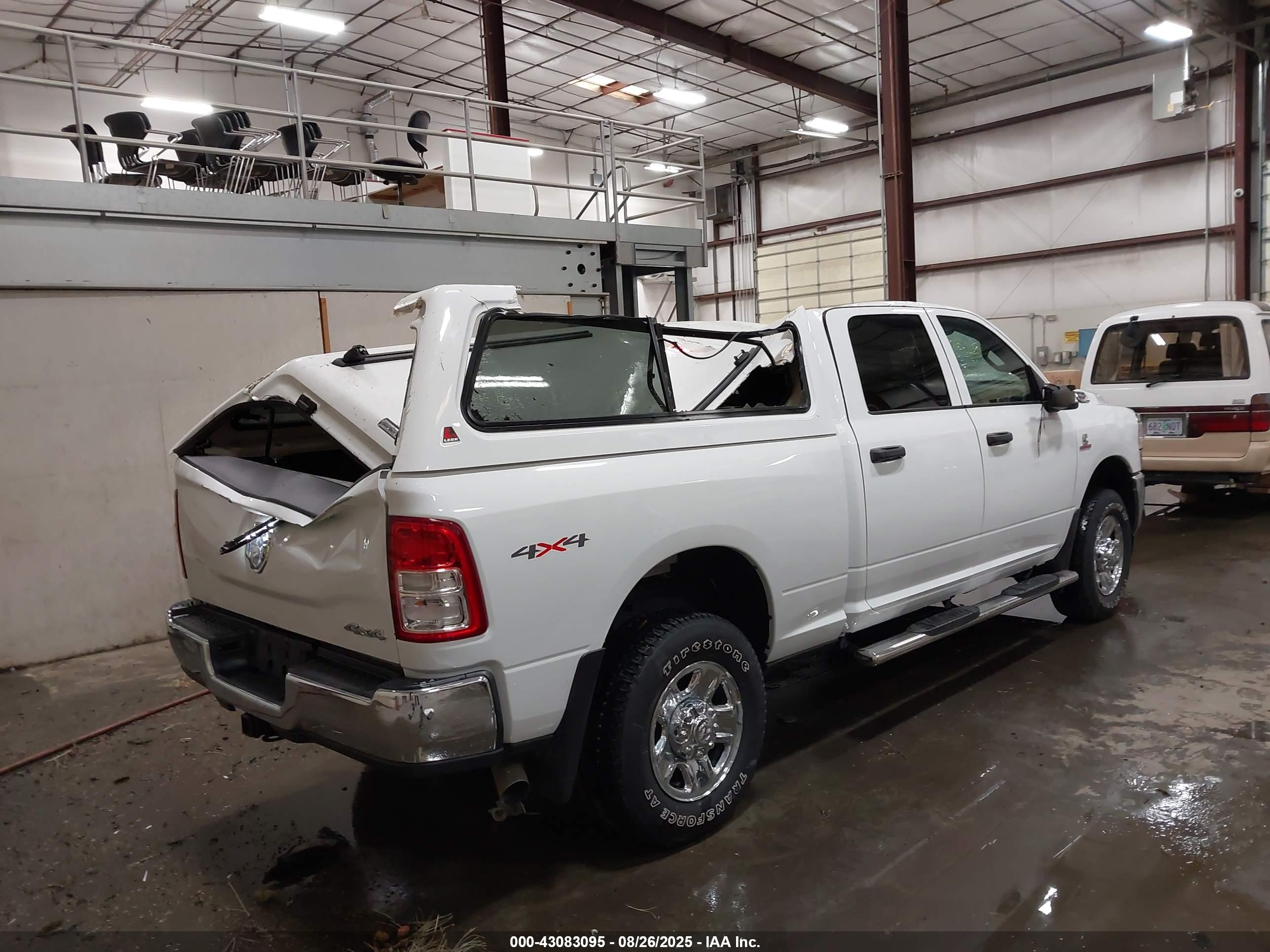RAM 2500 image 4