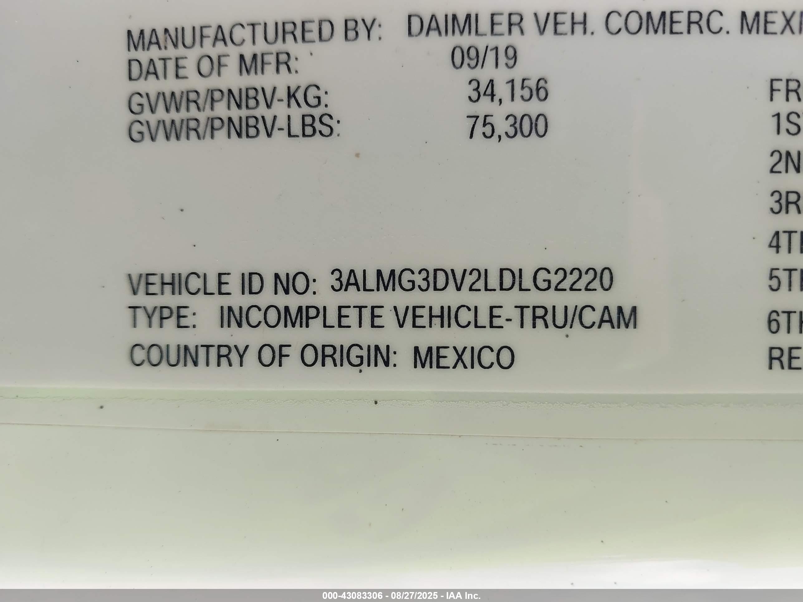 FREIGHTLINER 114SD image 9