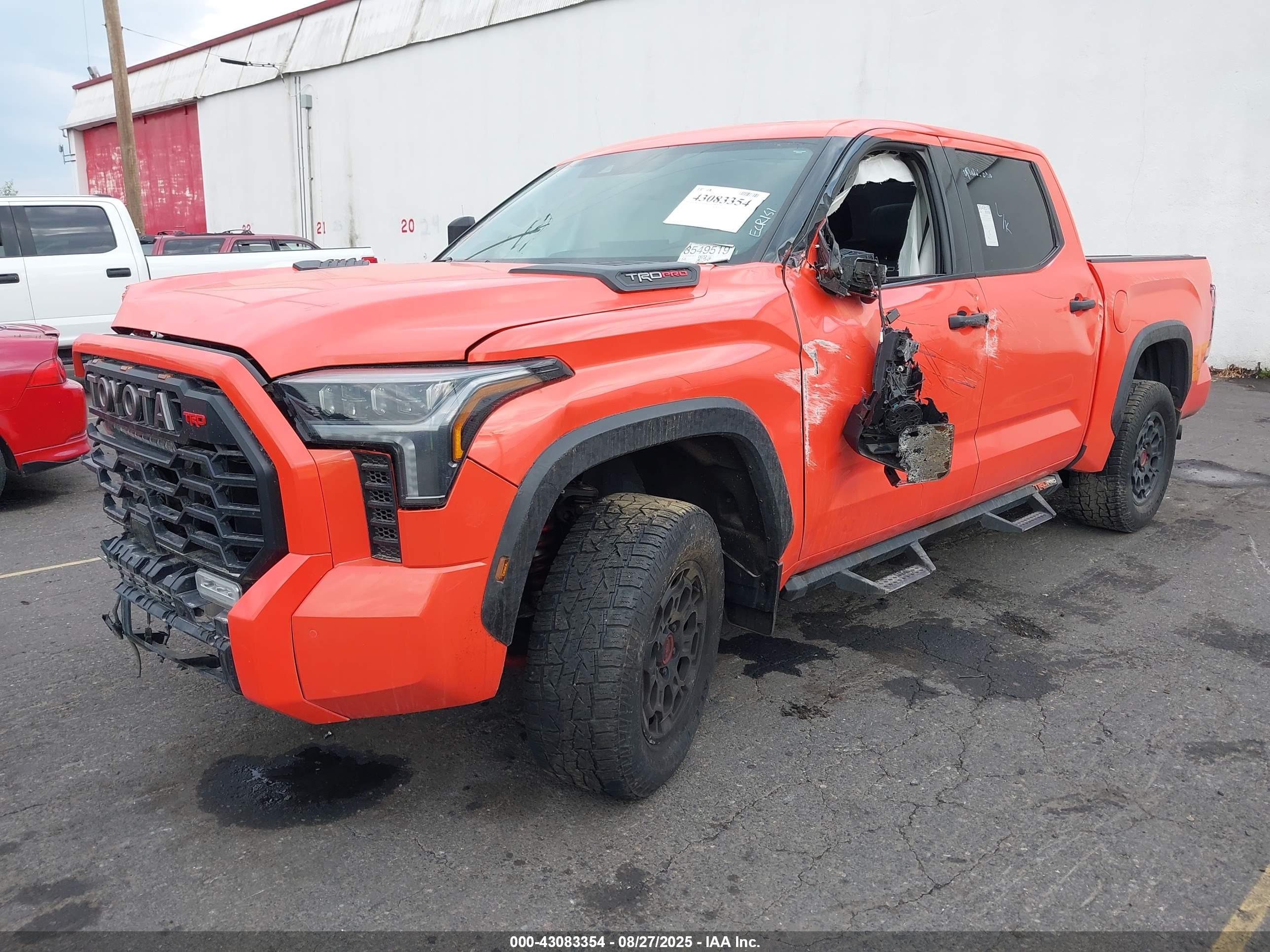 TOYOTA TUNDRA image 2