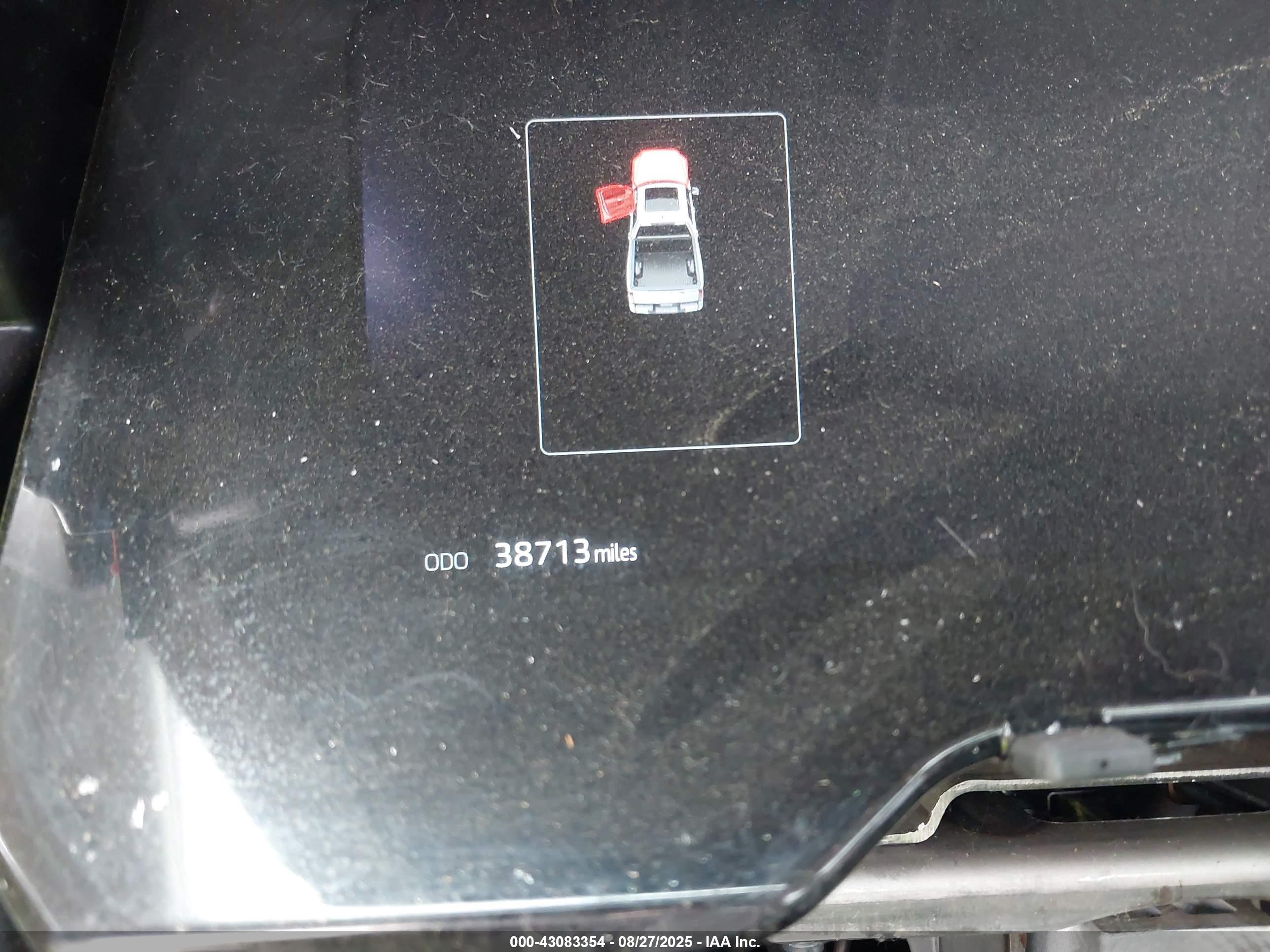 TOYOTA TUNDRA image 7