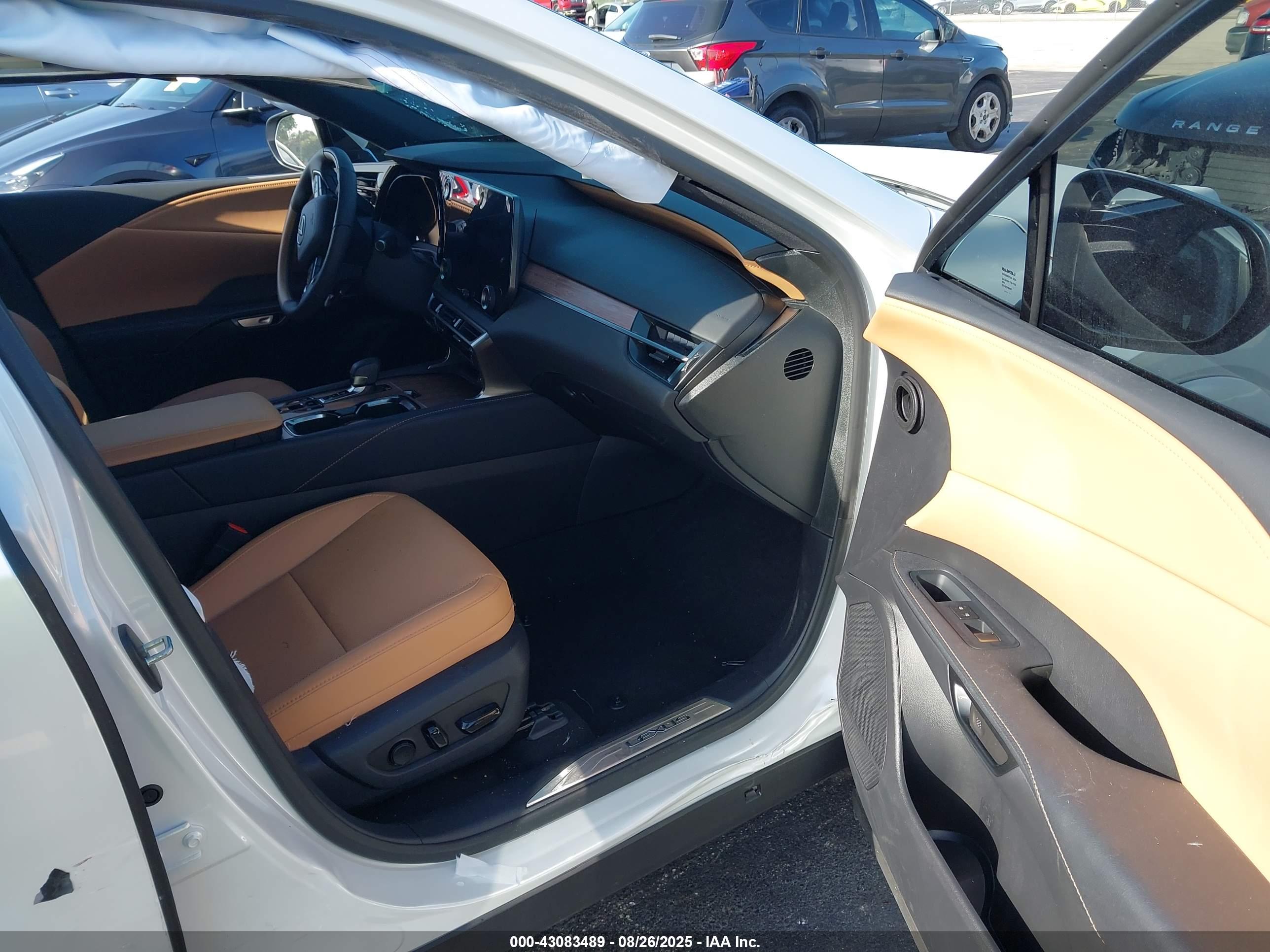 LEXUS RX image 5