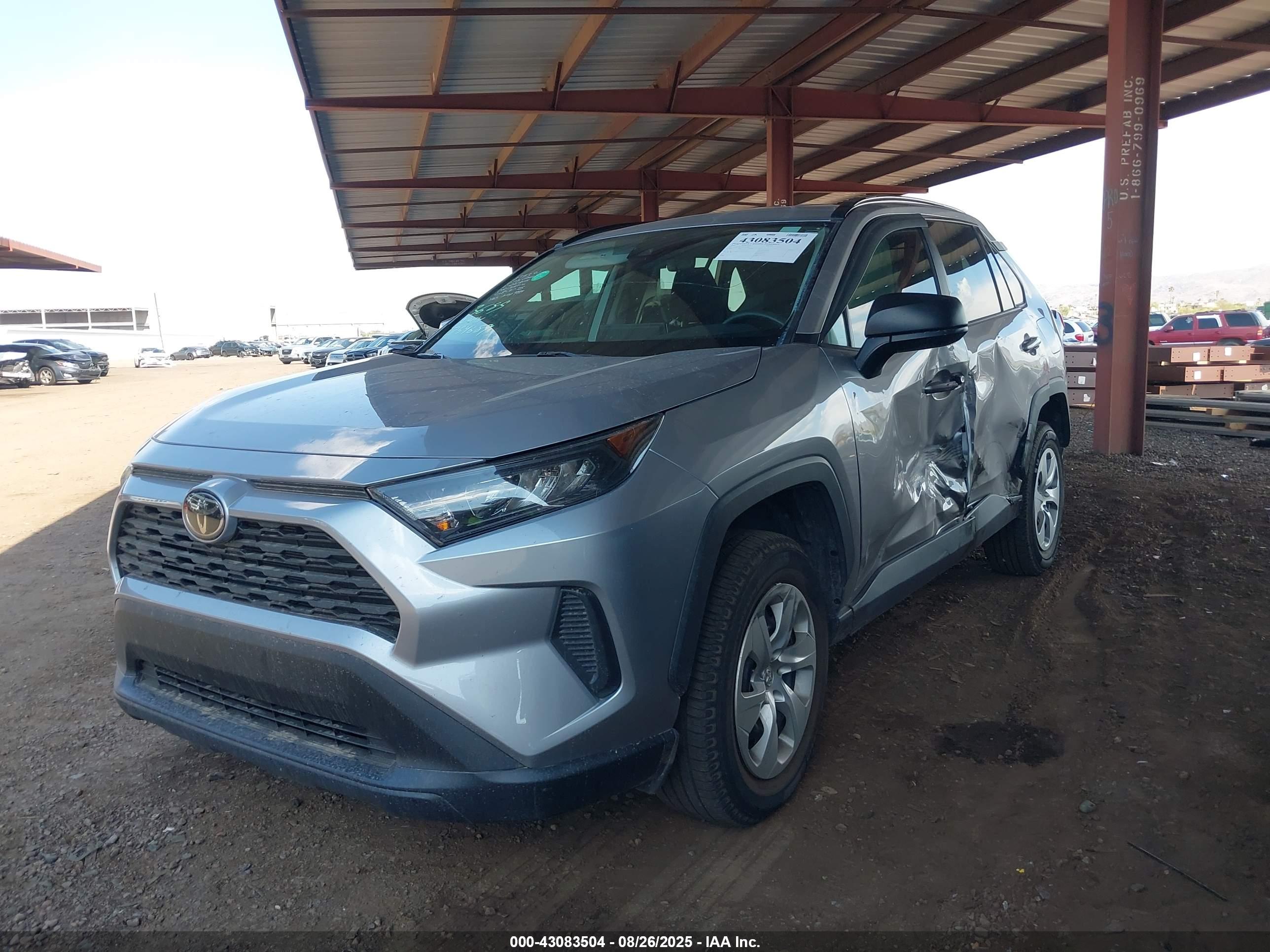 TOYOTA RAV4 image 2
