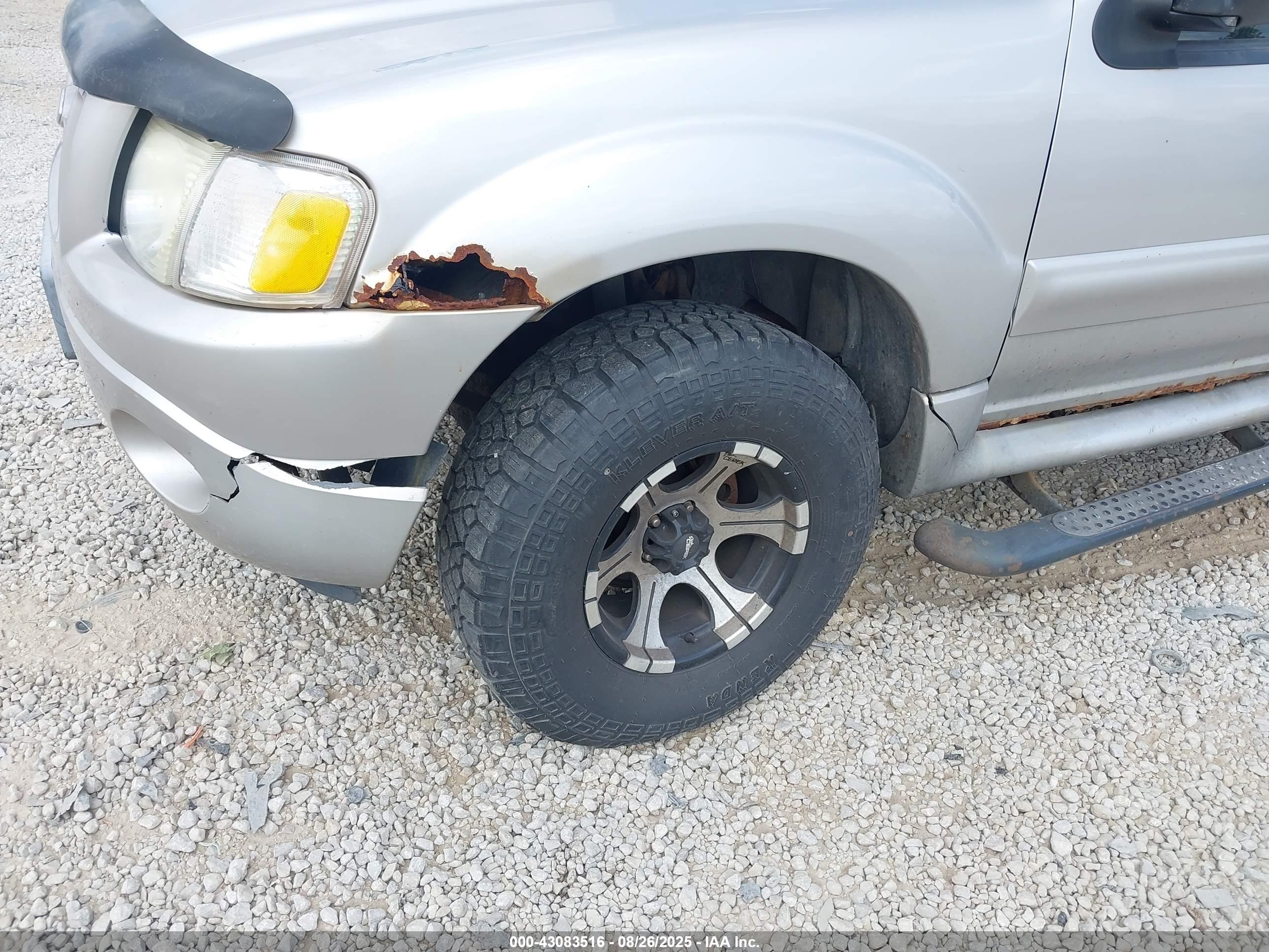 FORD EXPLORER image 6