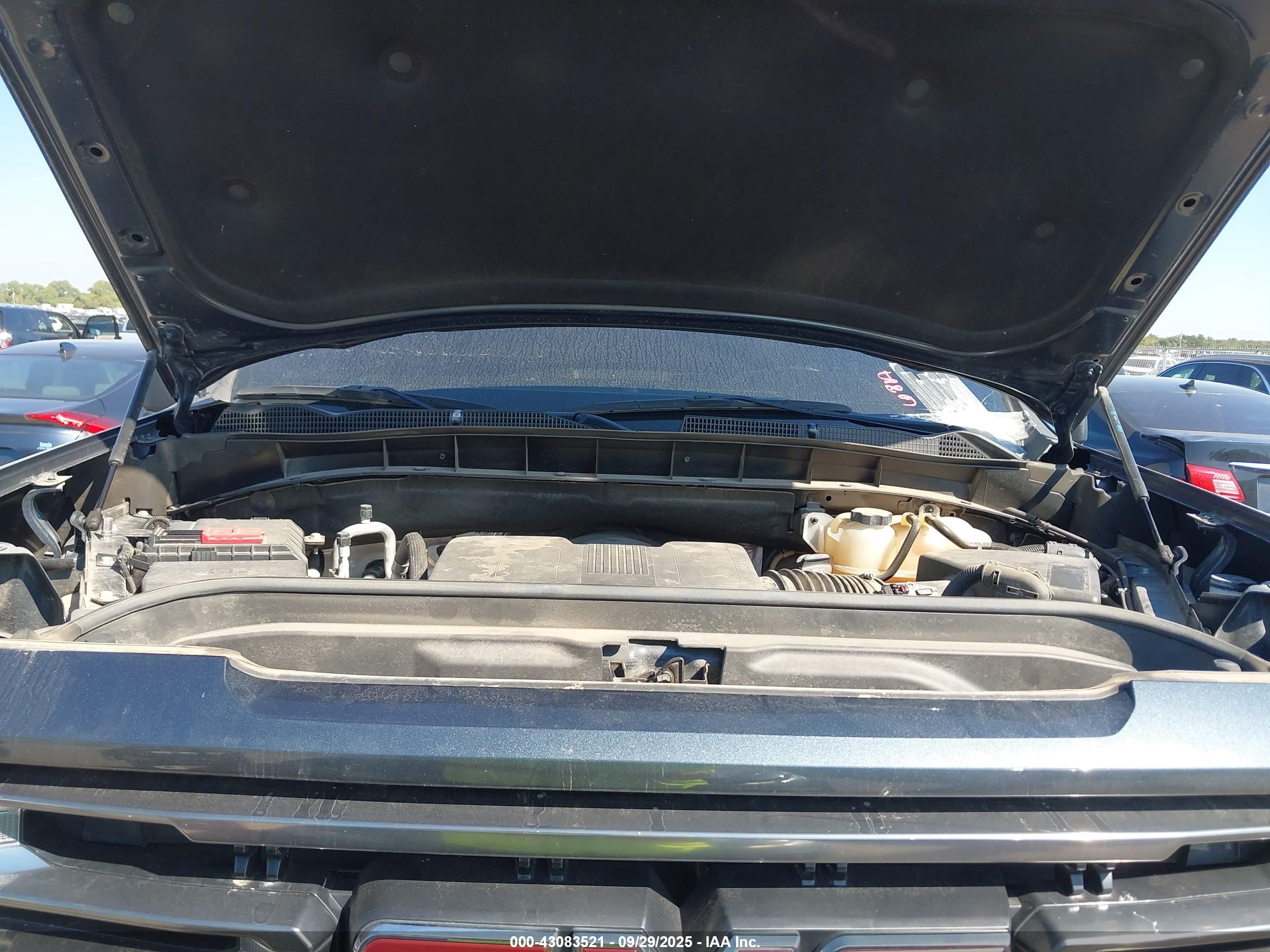 GMC SIERRA image 10