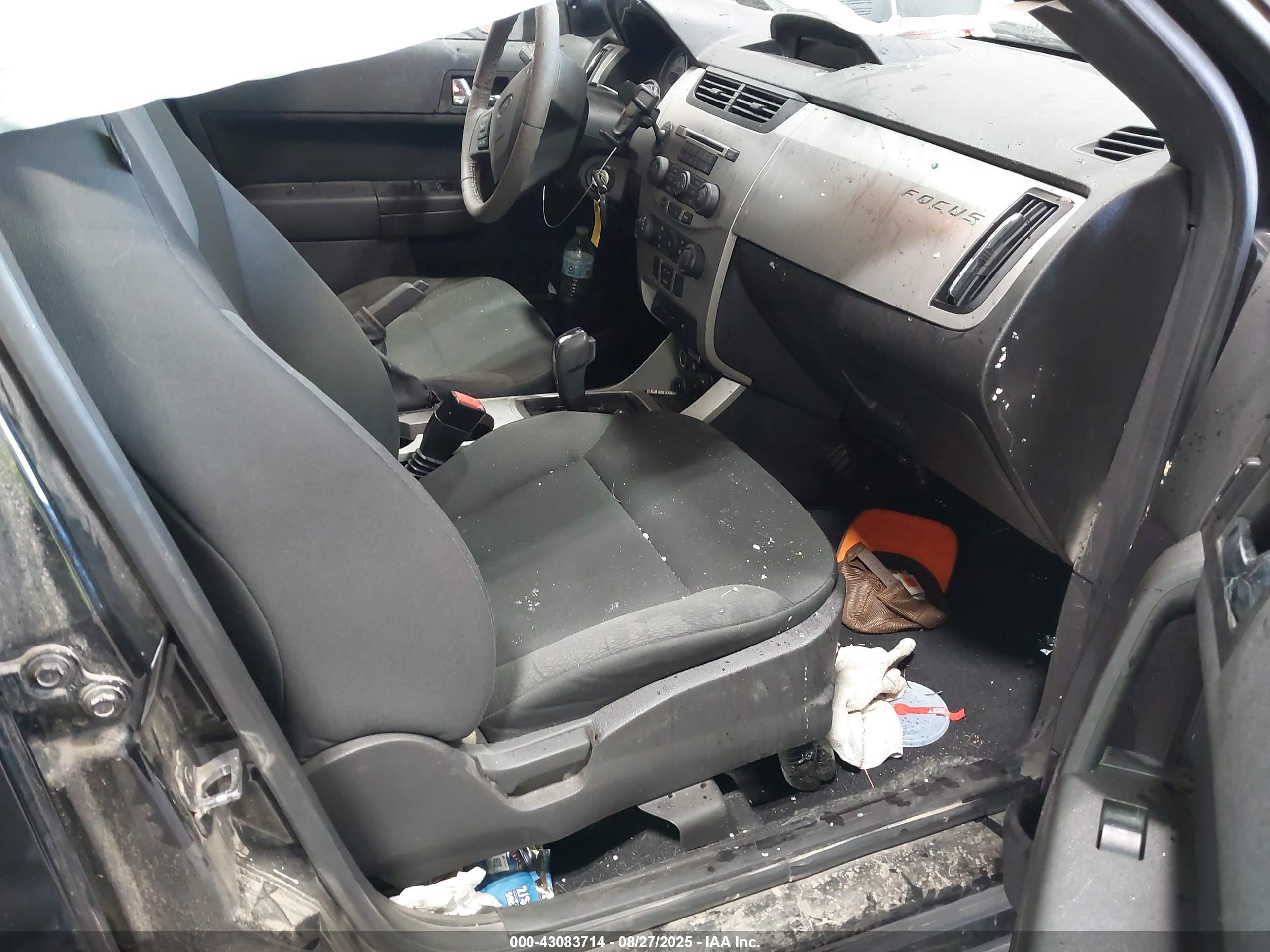FORD FOCUS image 5