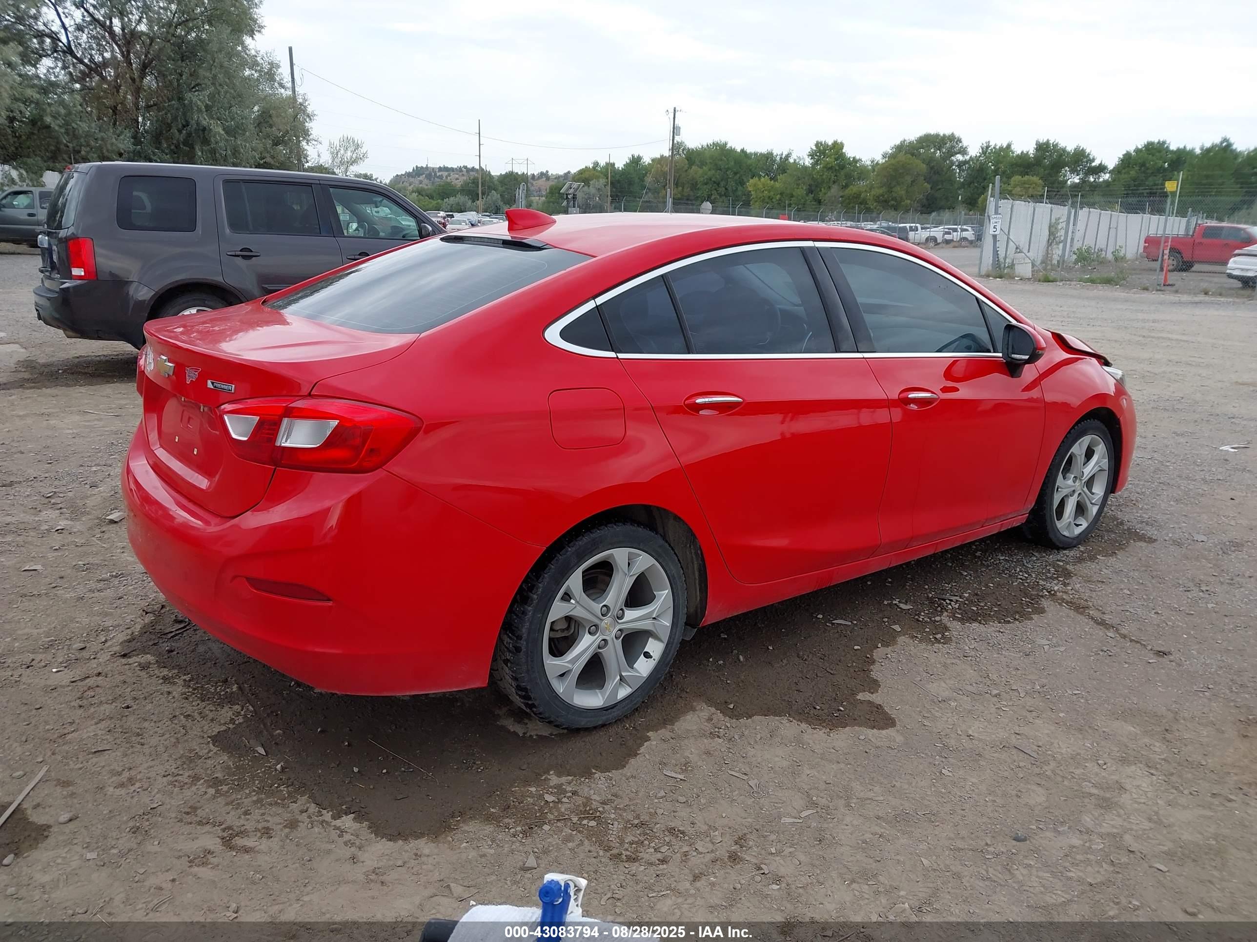 CHEVROLET CRUZE image 4