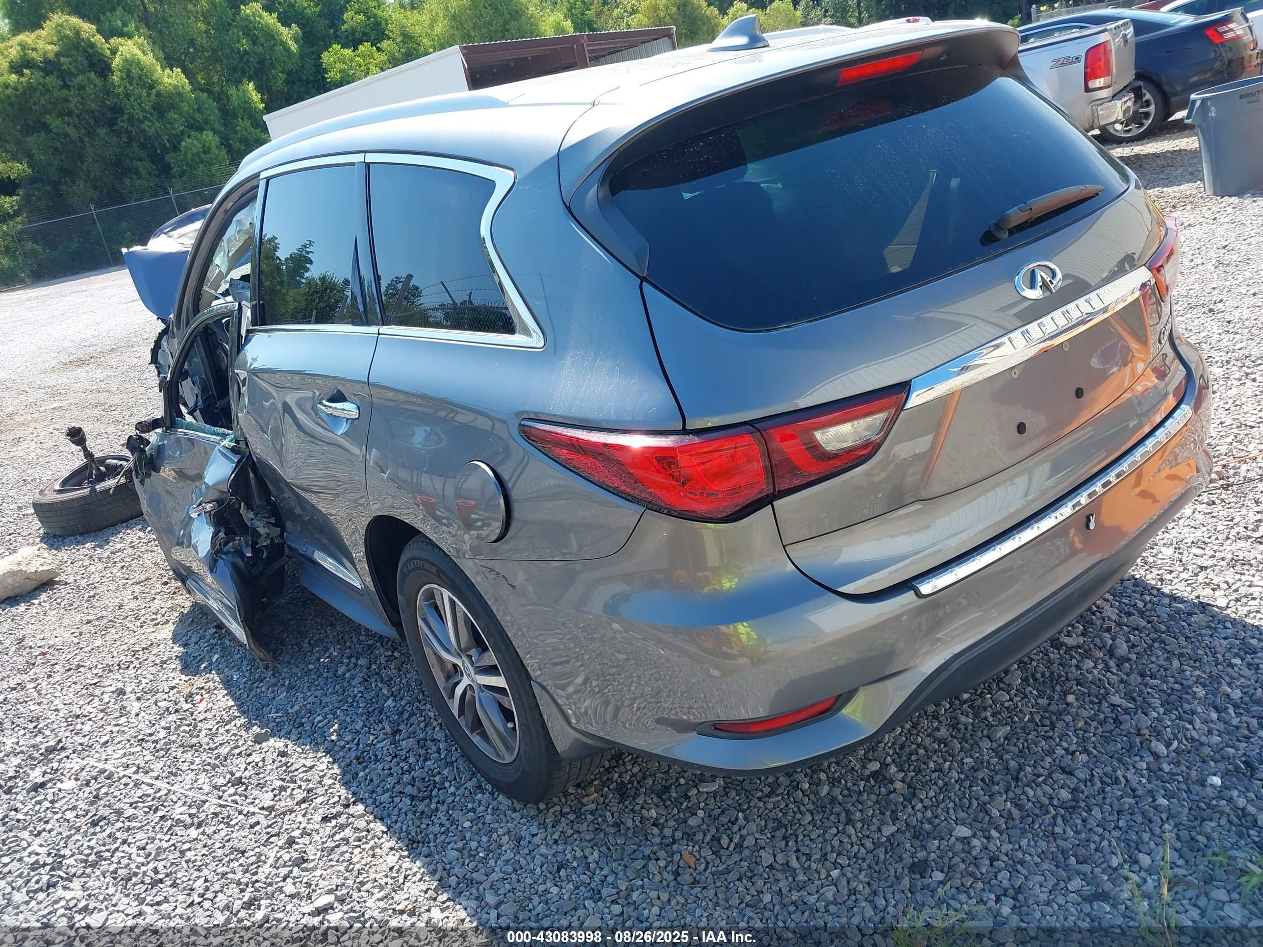 INFINITI QX60 image 3