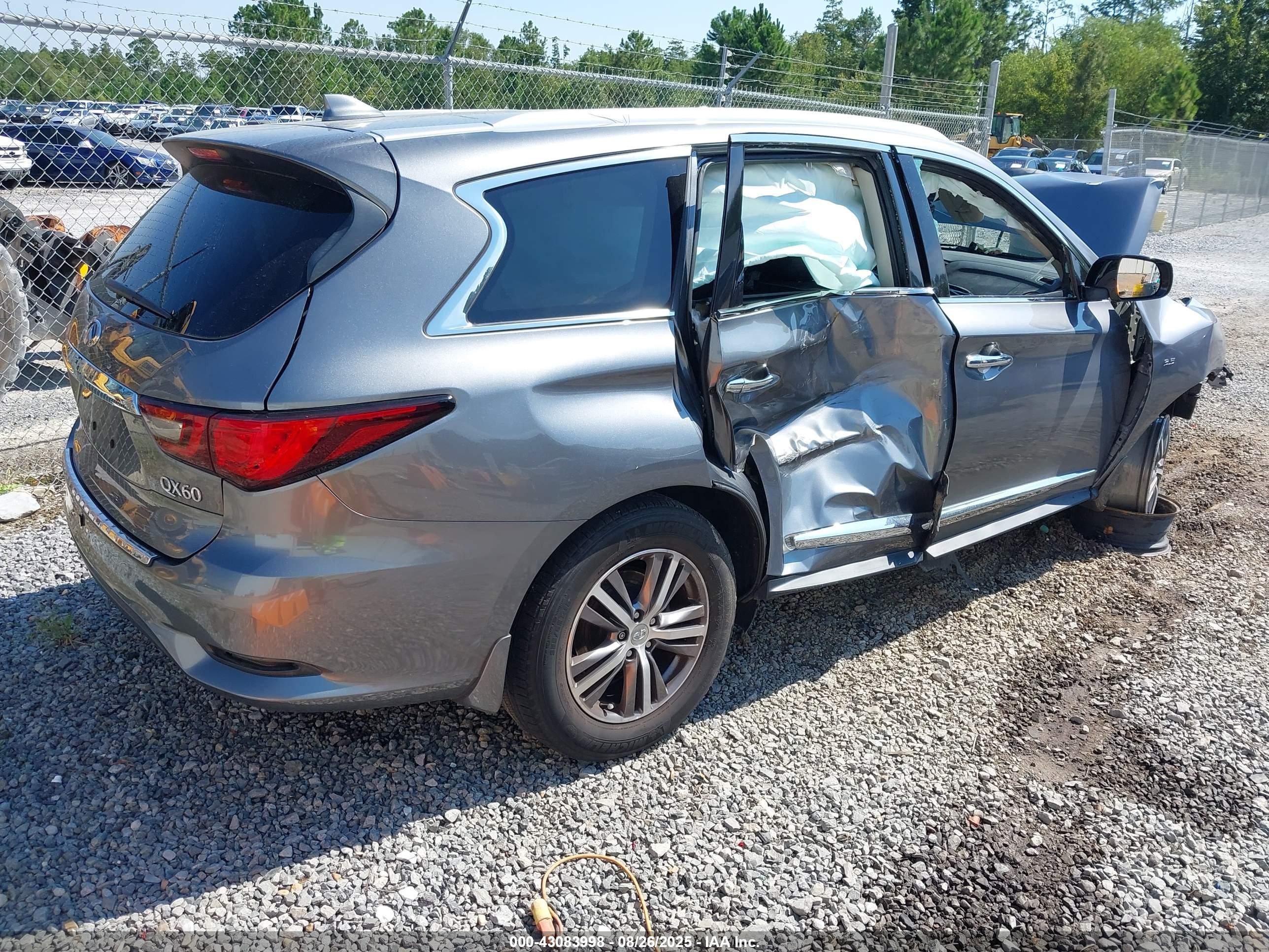 INFINITI QX60 image 4
