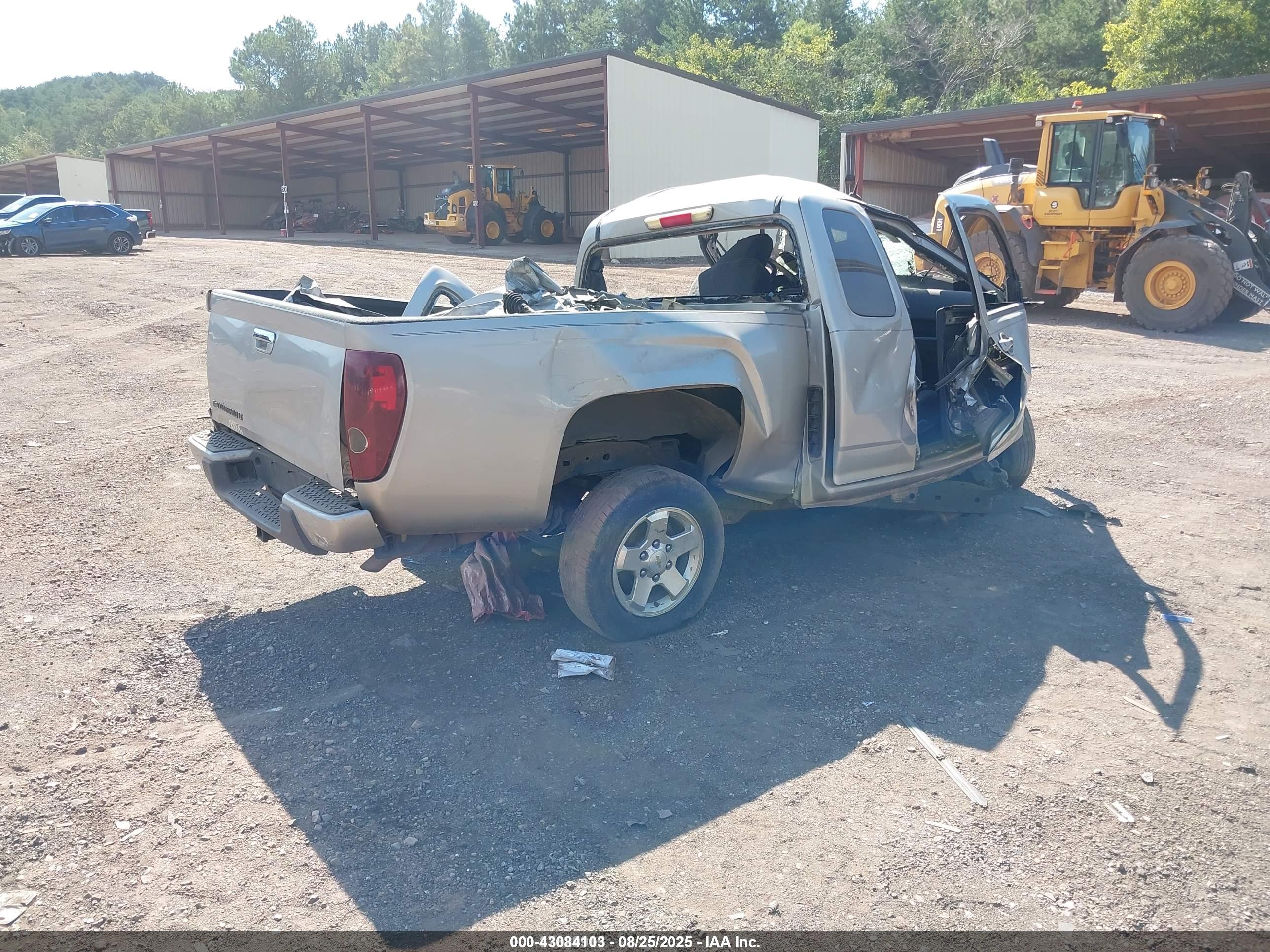CHEVROLET COLORADO image 4
