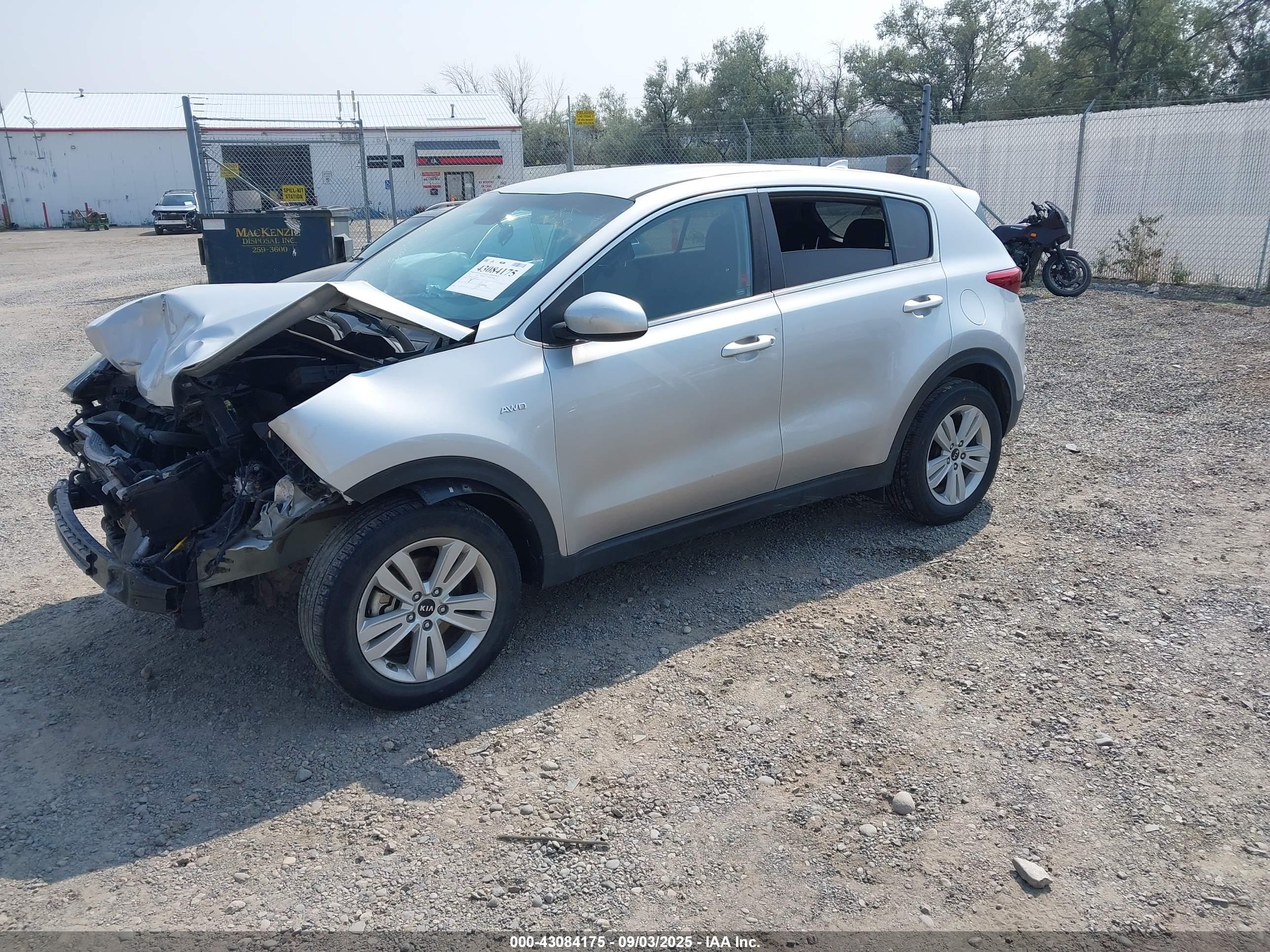 KIA SPORTAGE image 2