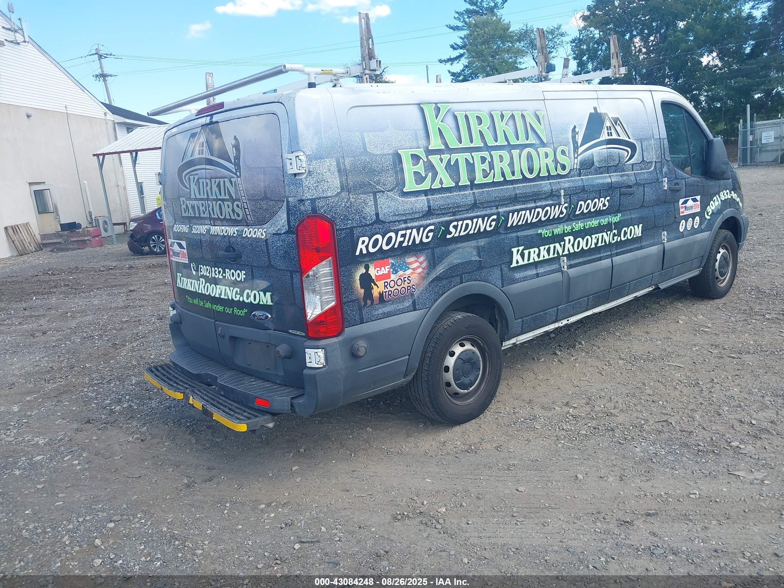 FORD TRANSIT-250 image 4