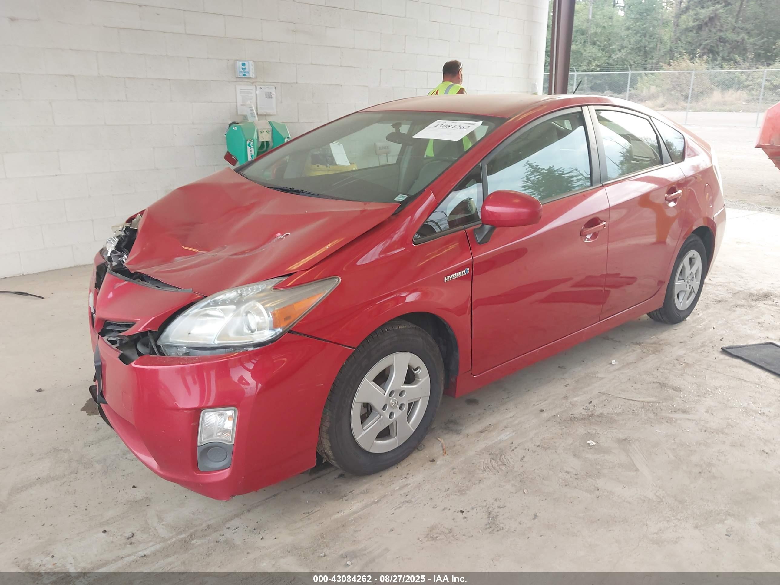 TOYOTA PRIUS image 2