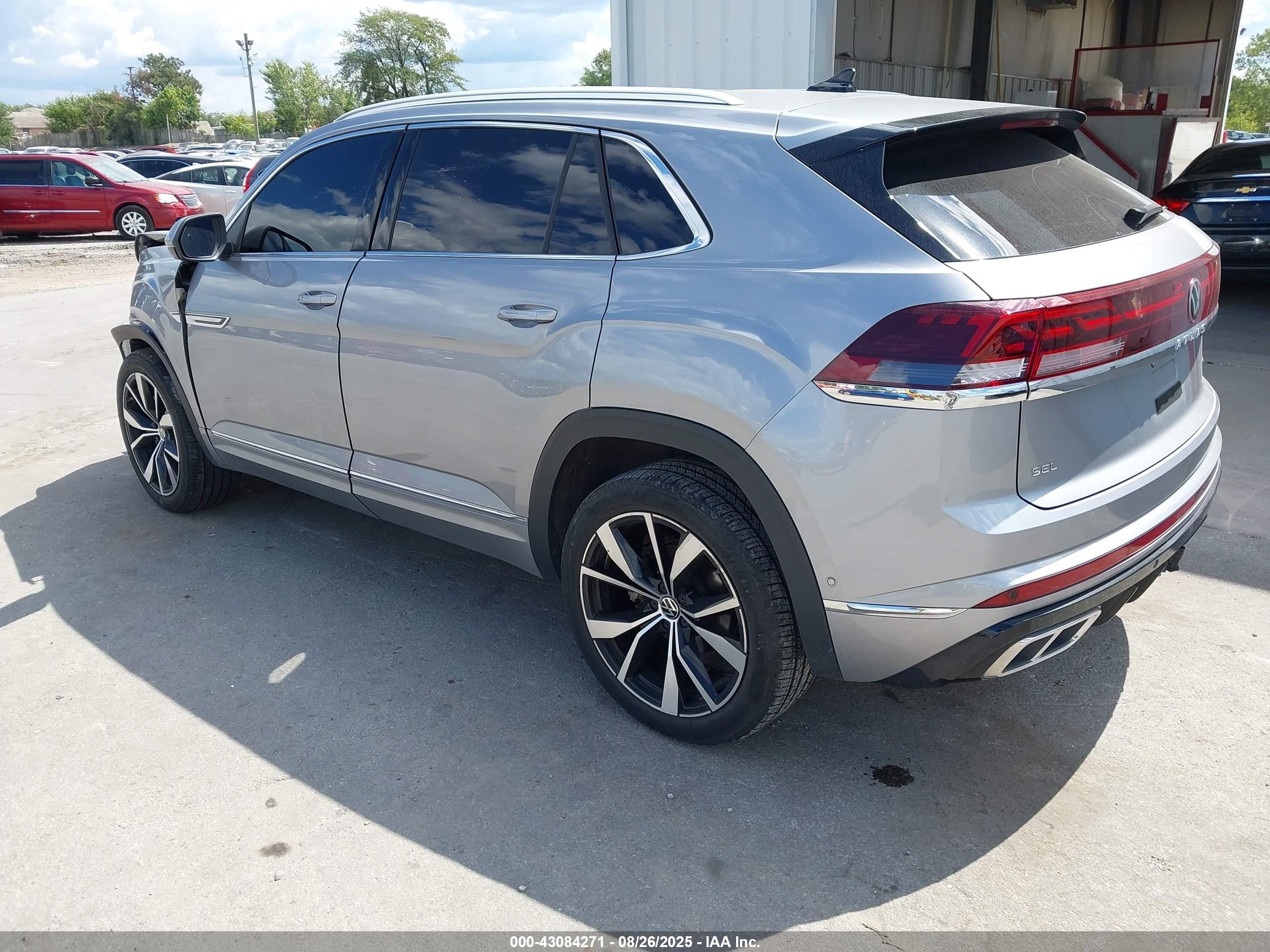 VOLKSWAGEN ATLAS image 3