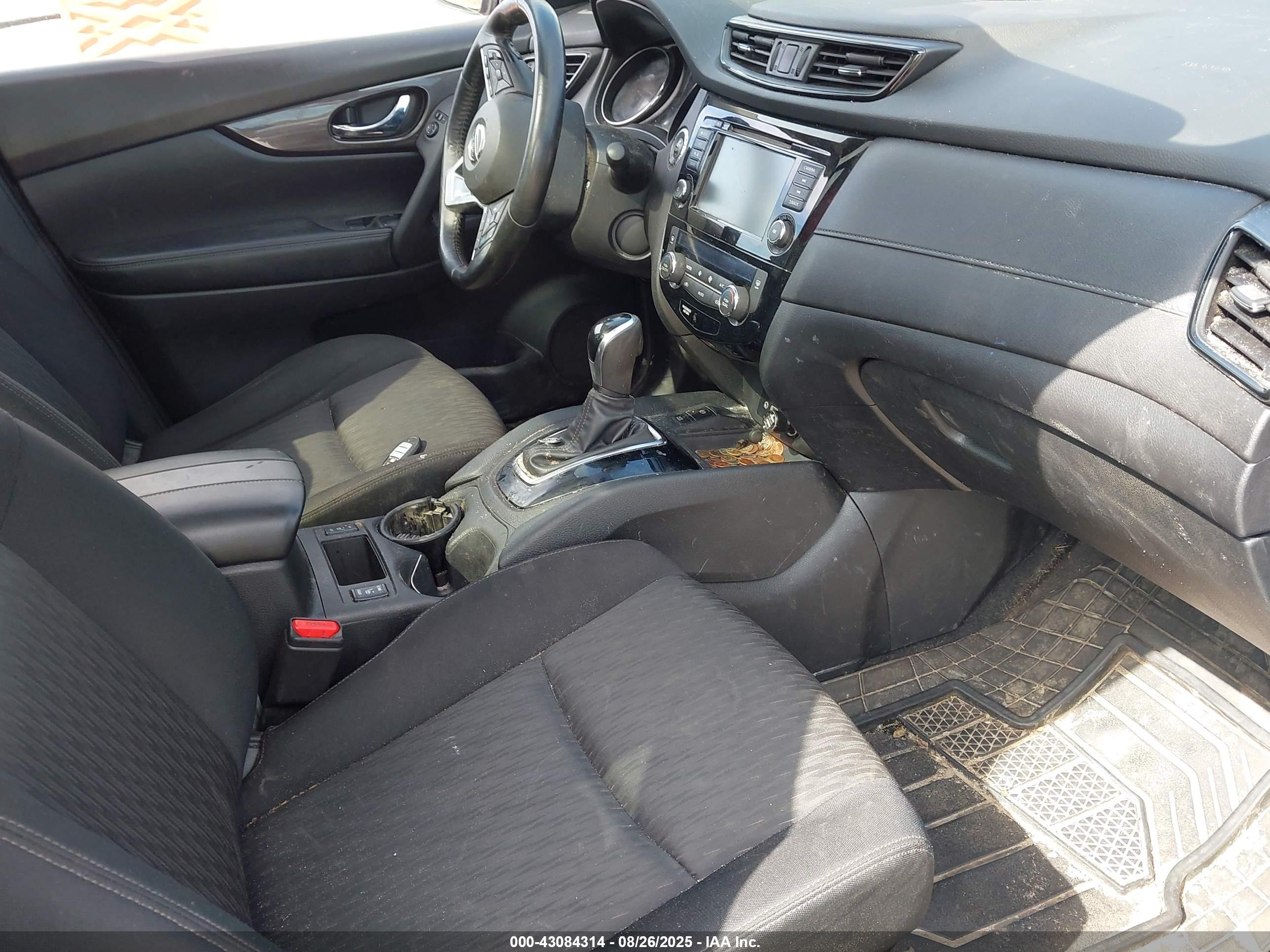 NISSAN ROGUE image 5
