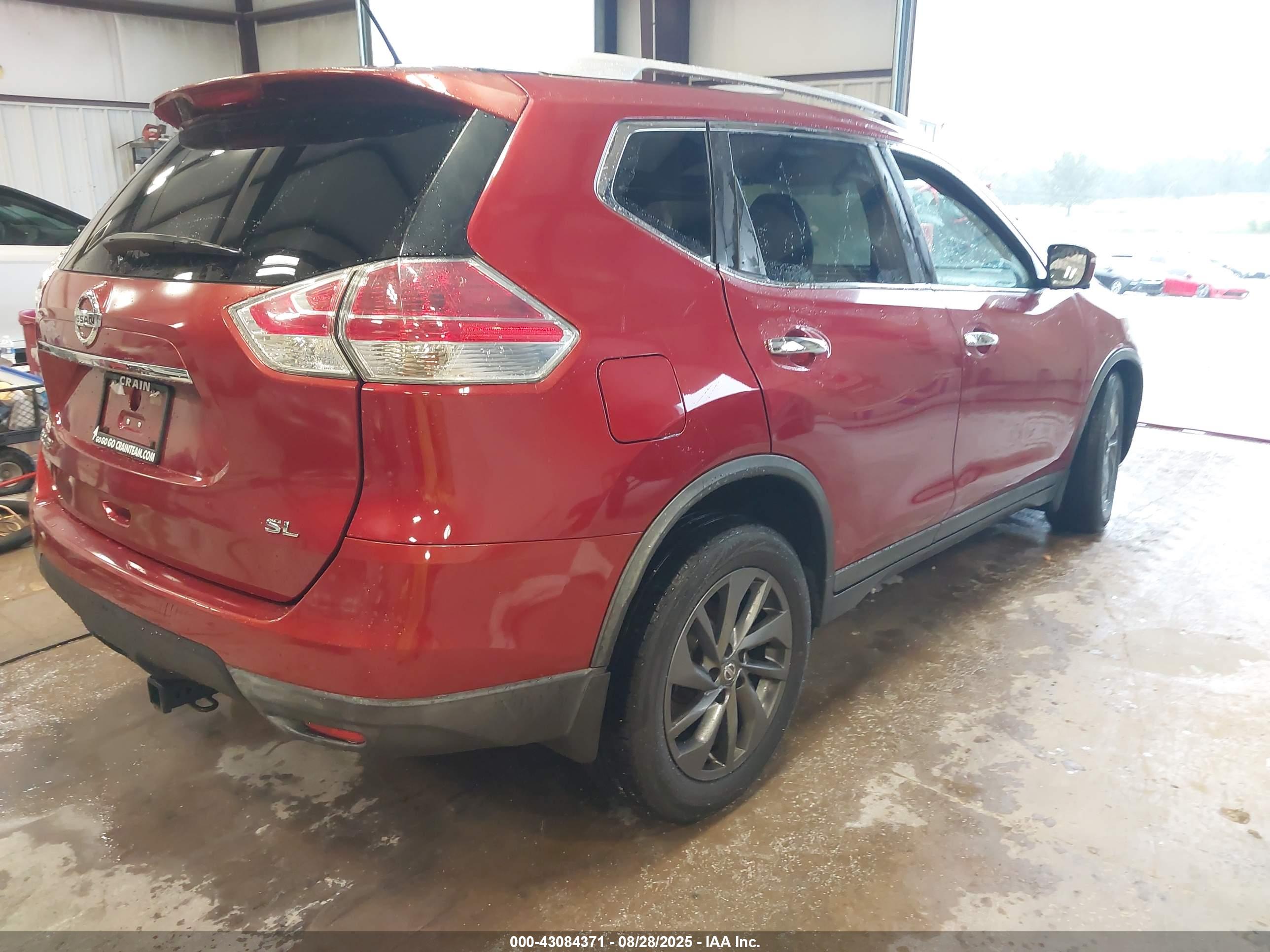 NISSAN ROGUE image 4