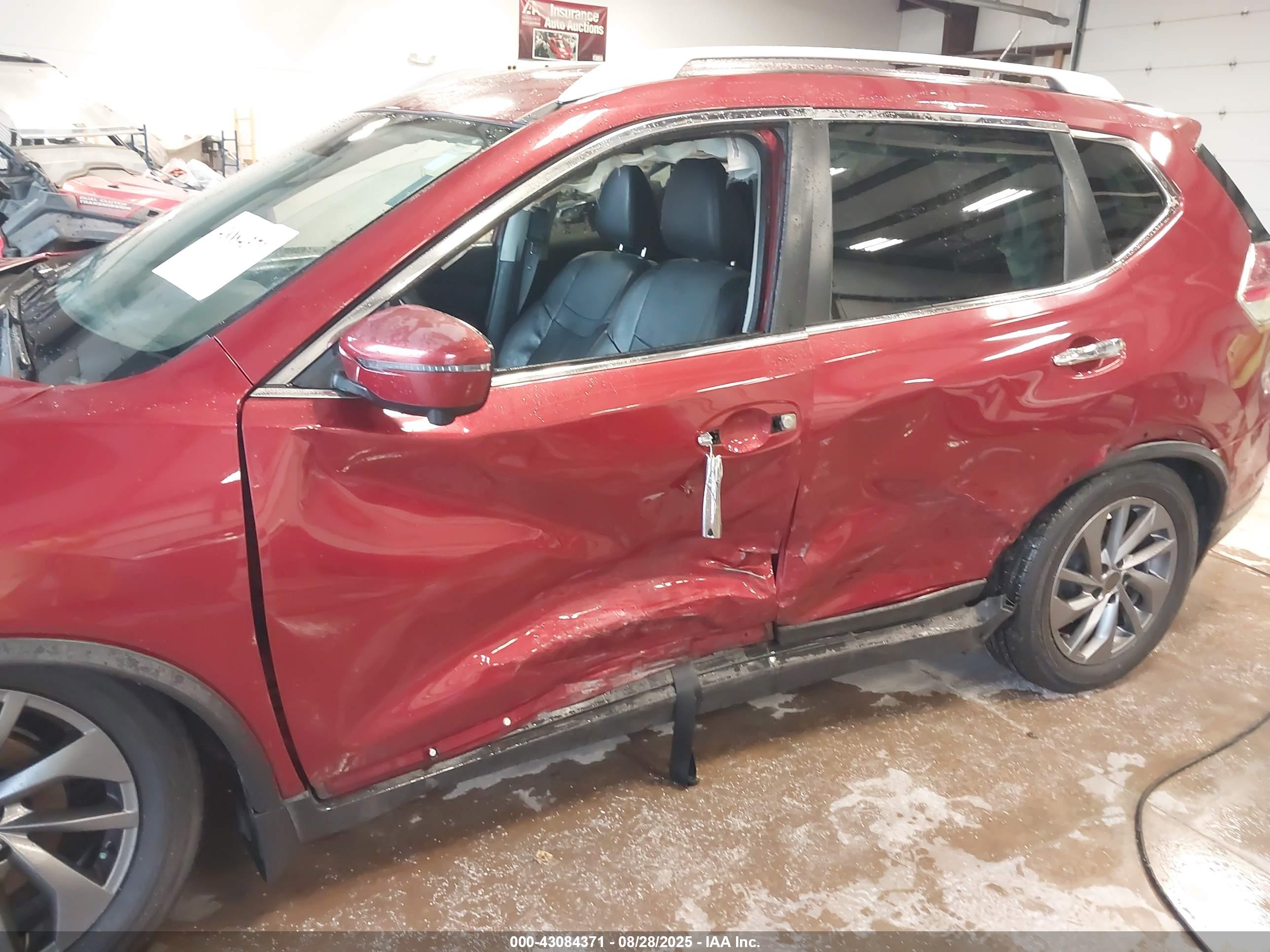 NISSAN ROGUE image 6