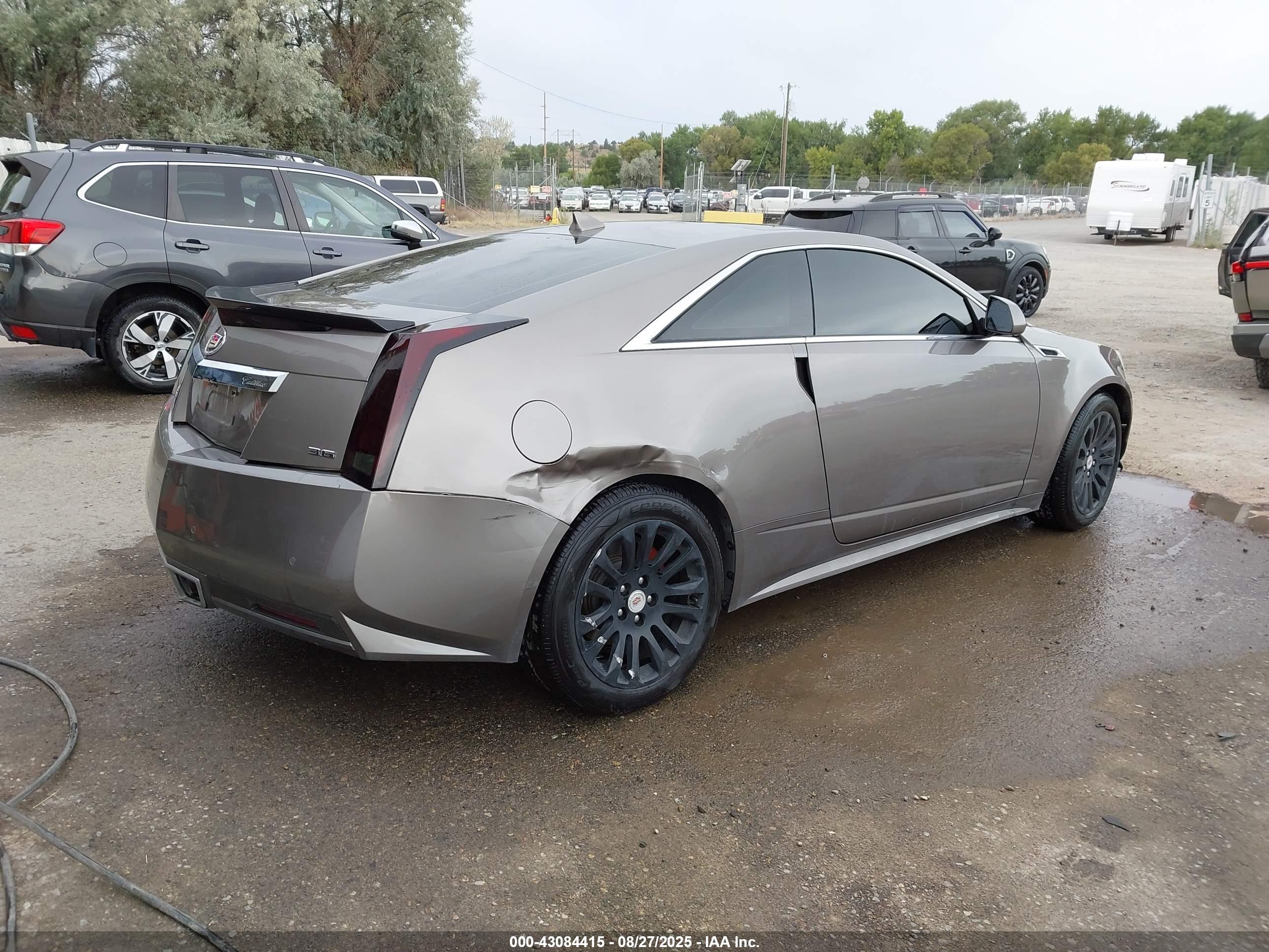 CADILLAC CTS image 4