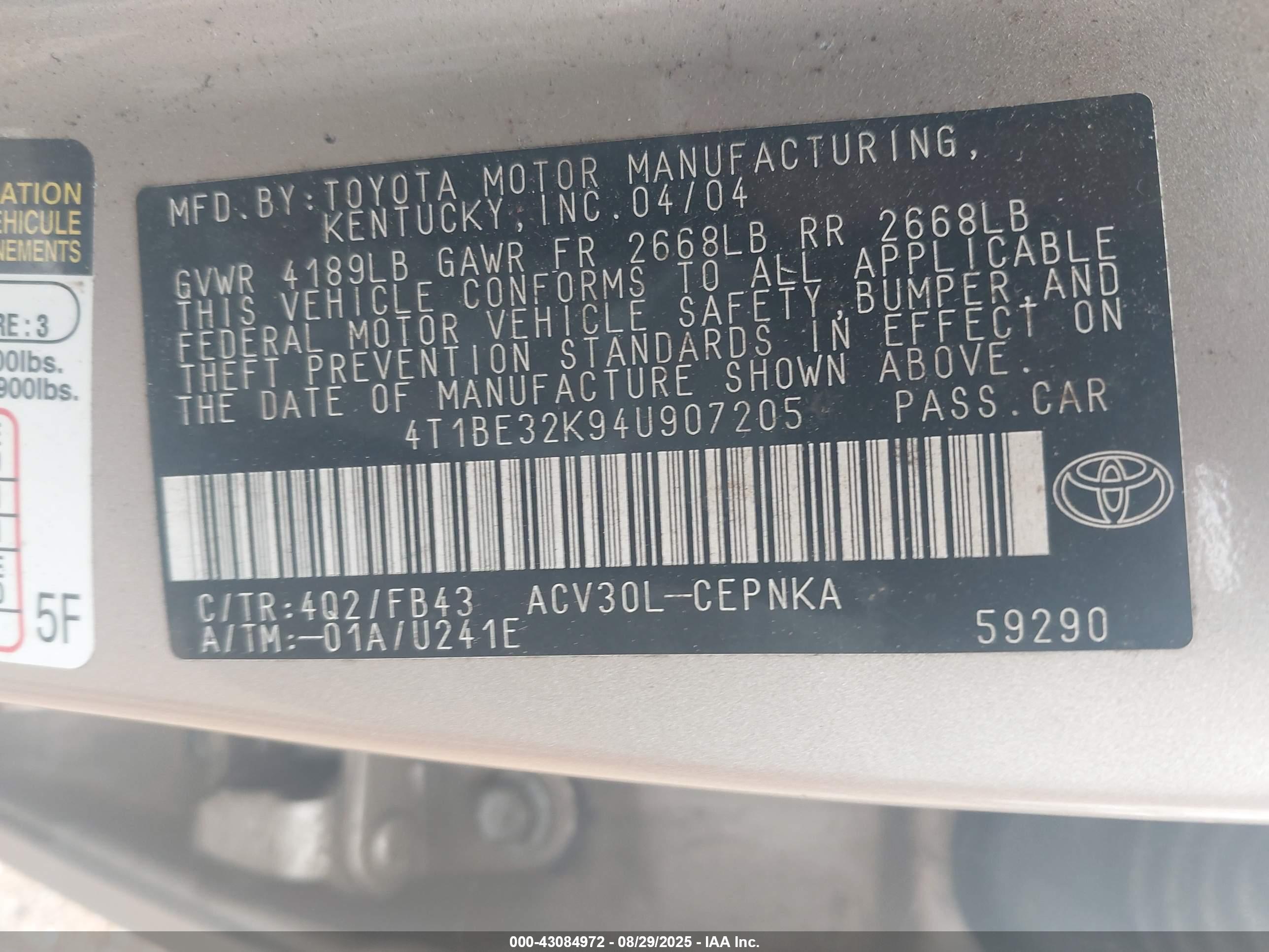 TOYOTA CAMRY image 9