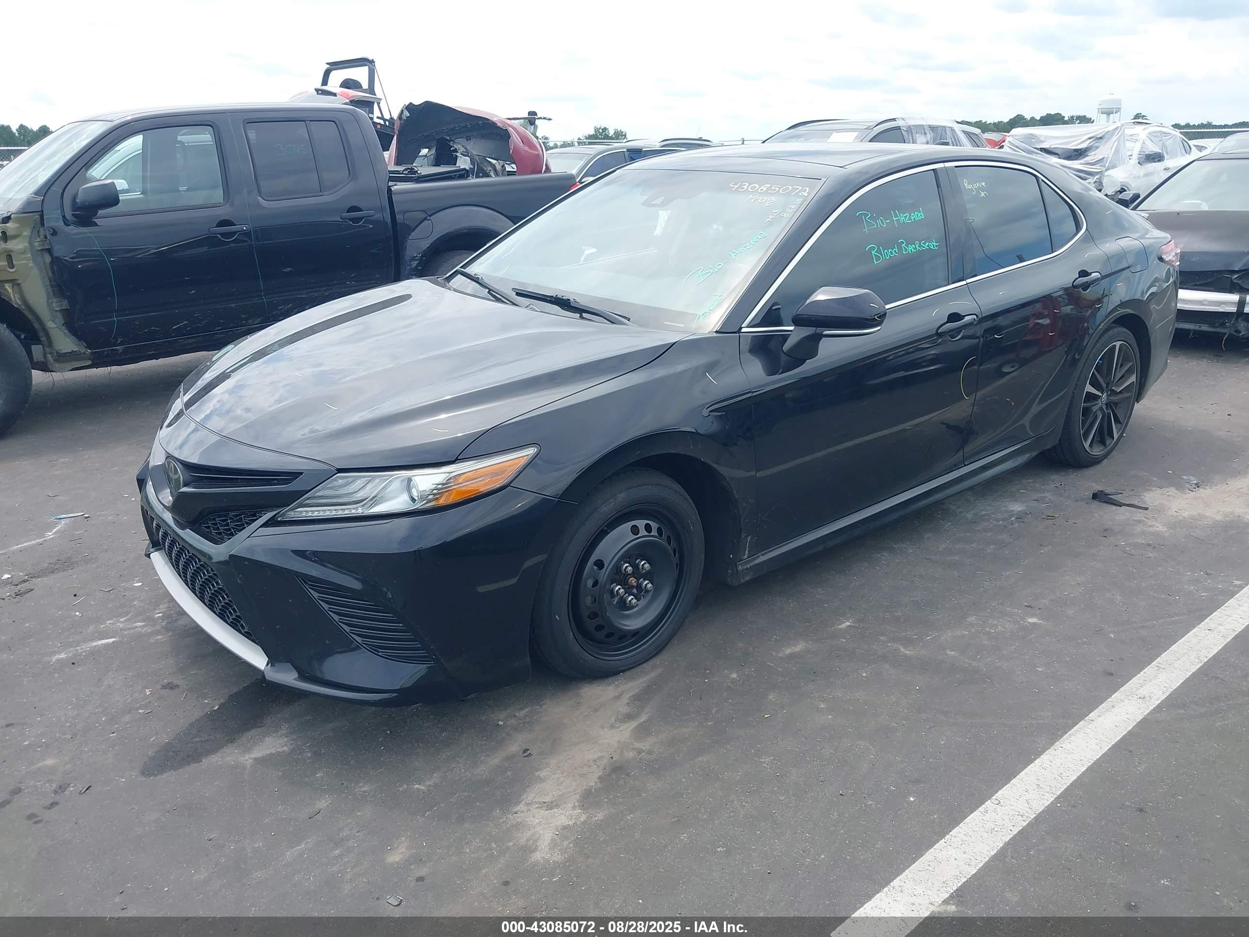 TOYOTA CAMRY image 2