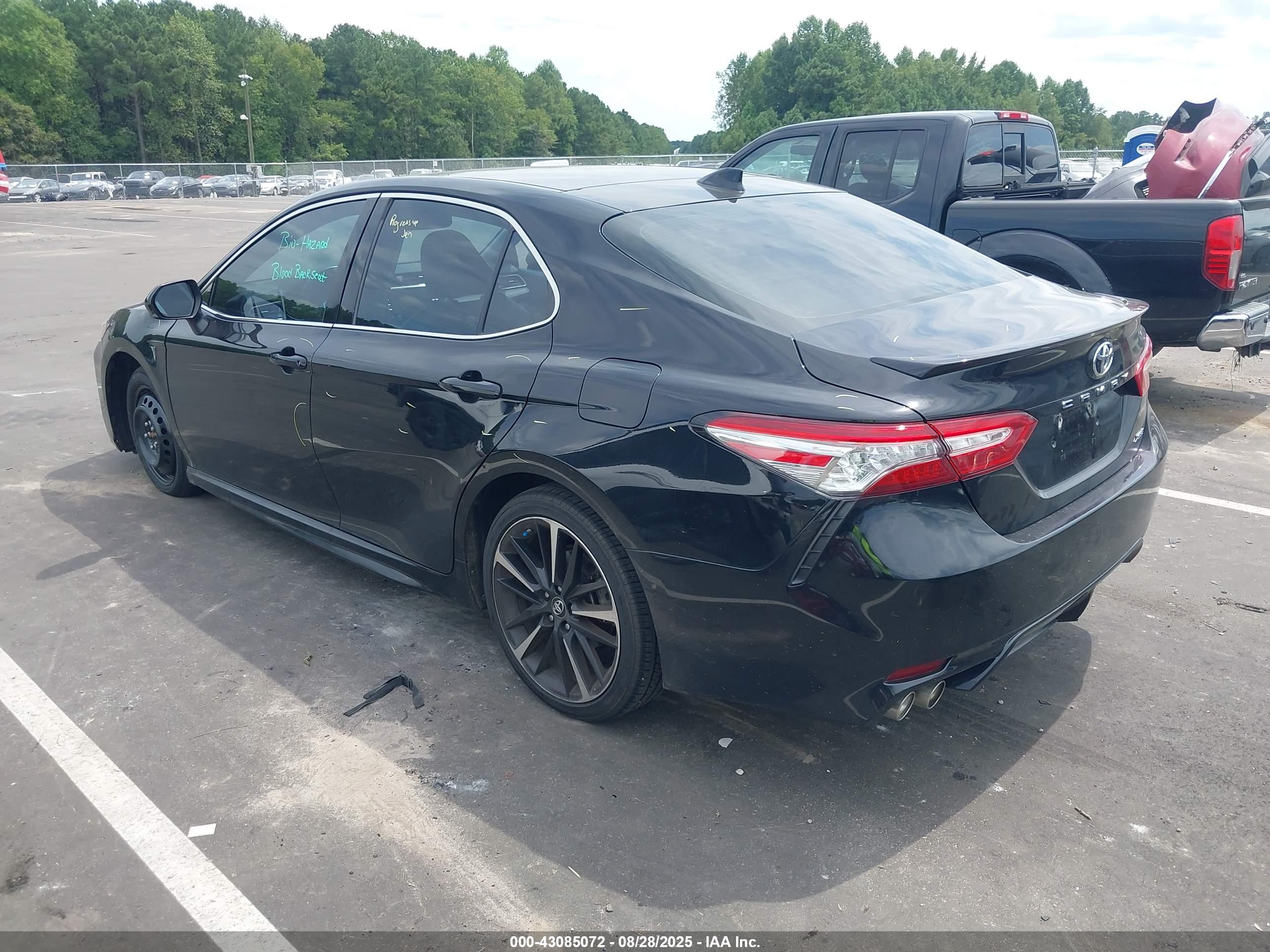 TOYOTA CAMRY image 3