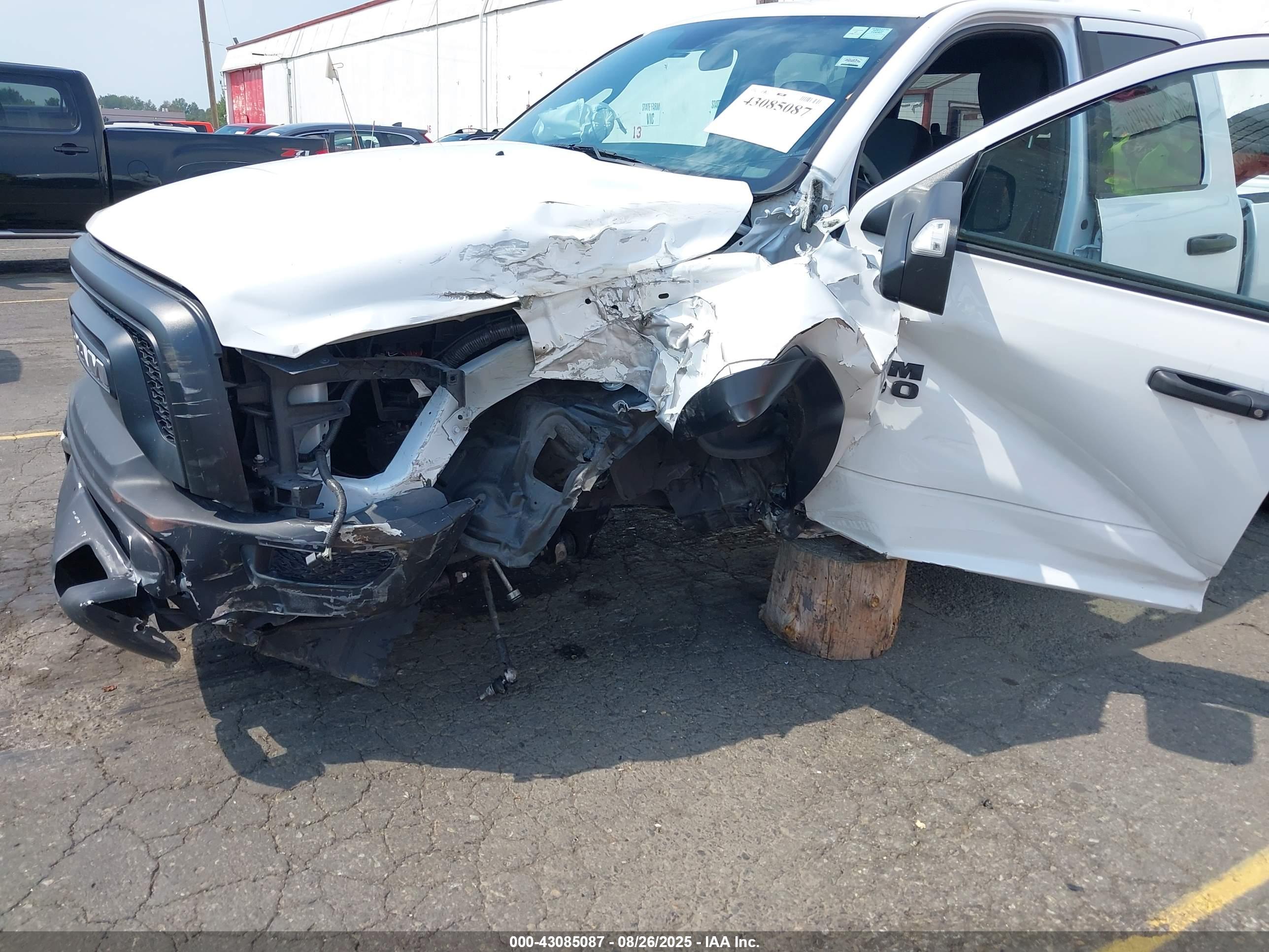 RAM 1500 image 6