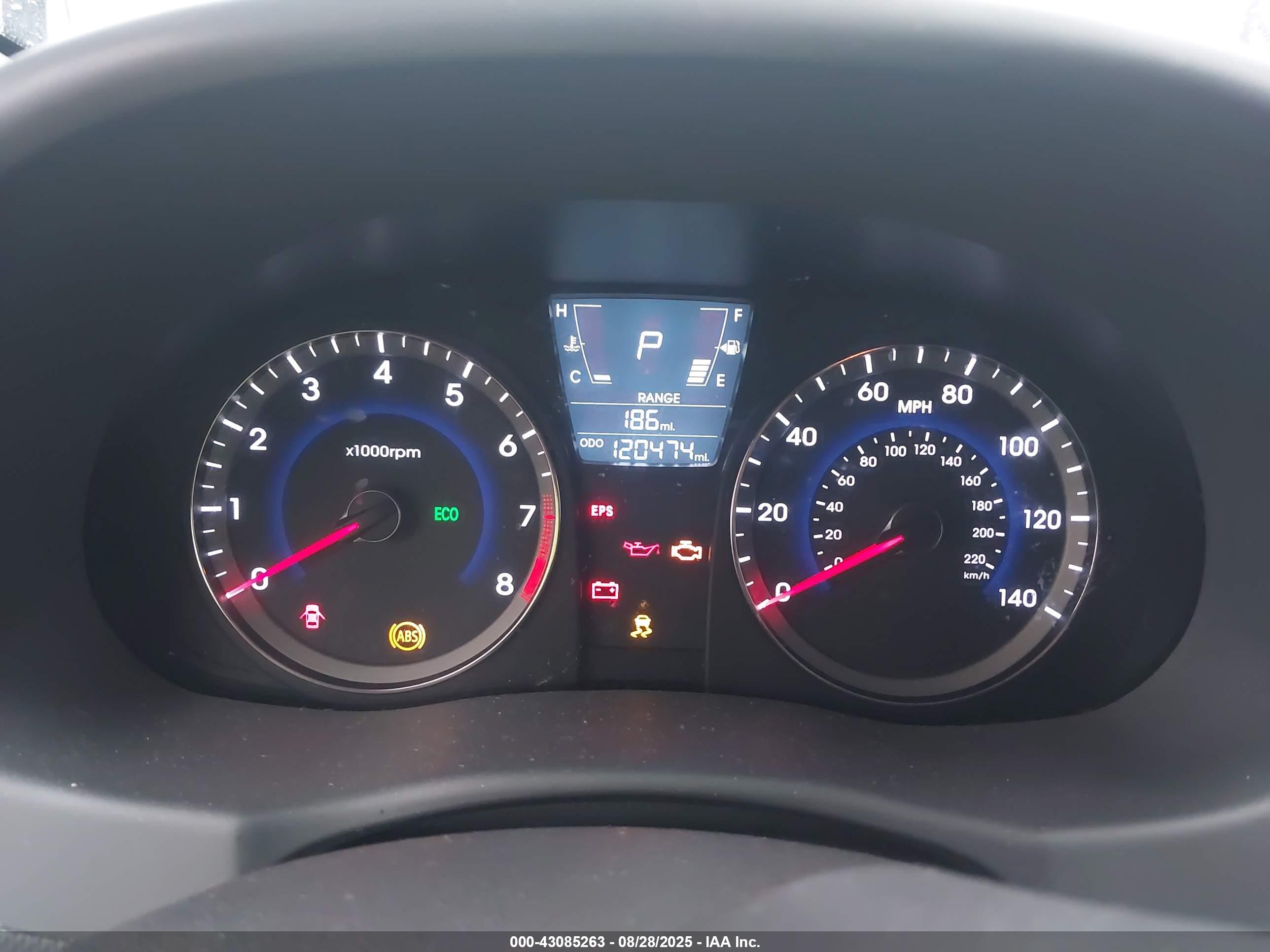 HYUNDAI ACCENT image 7