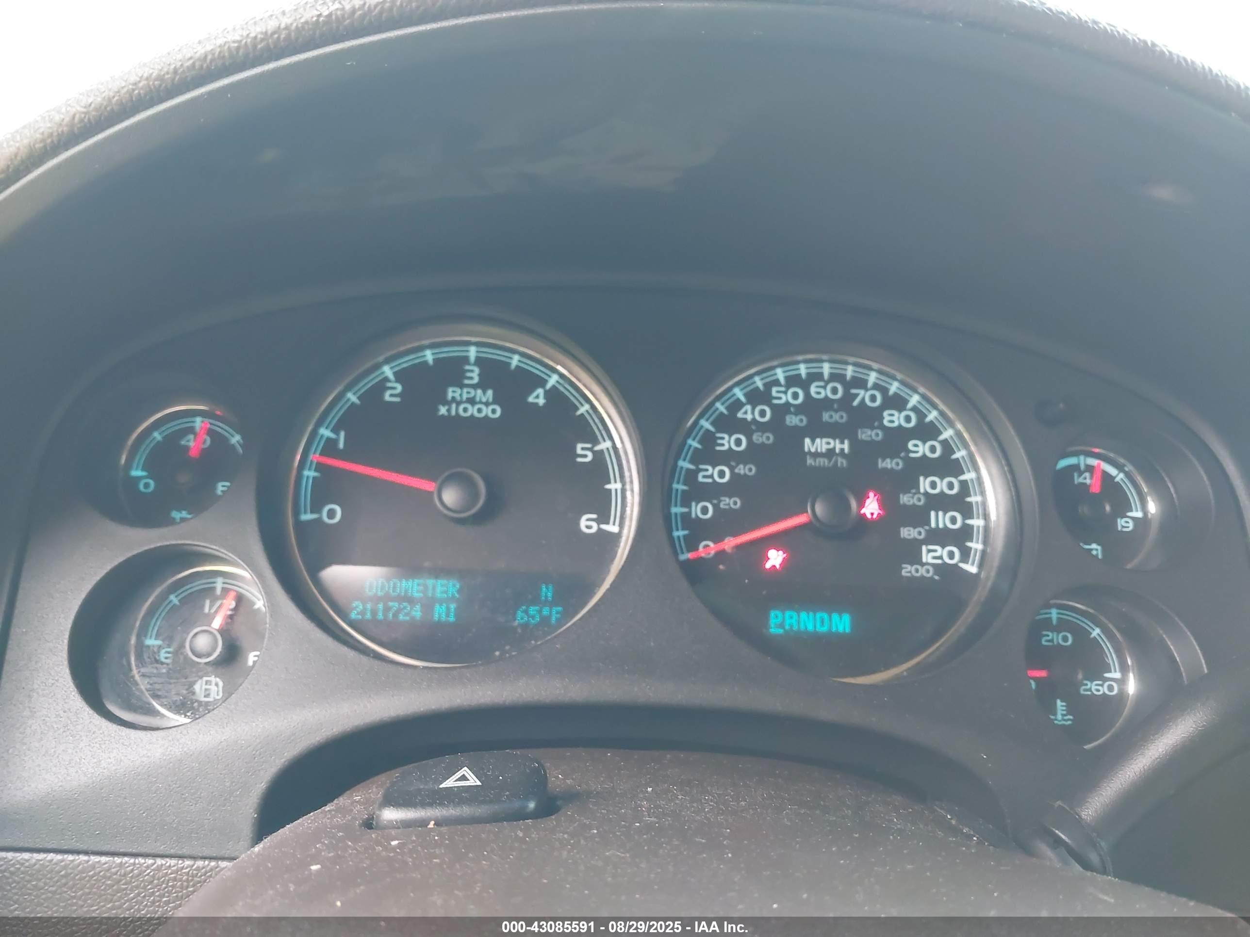 GMC YUKON image 7