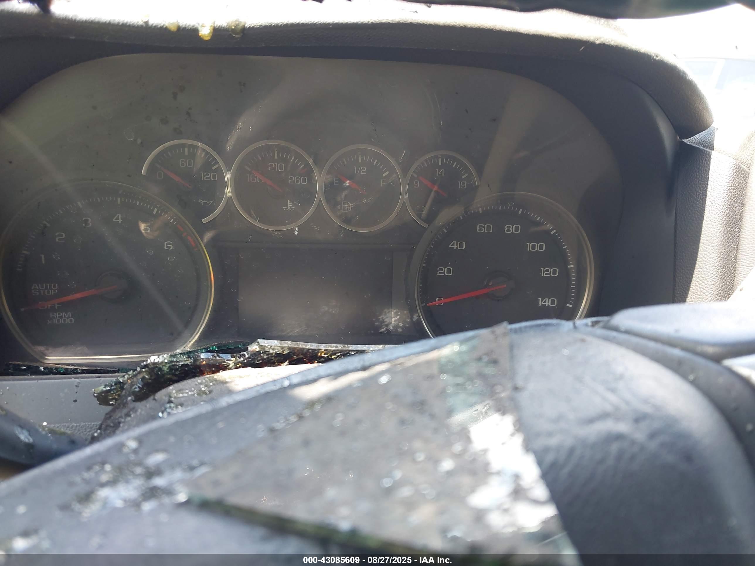CHEVROLET SILVERADO image 7