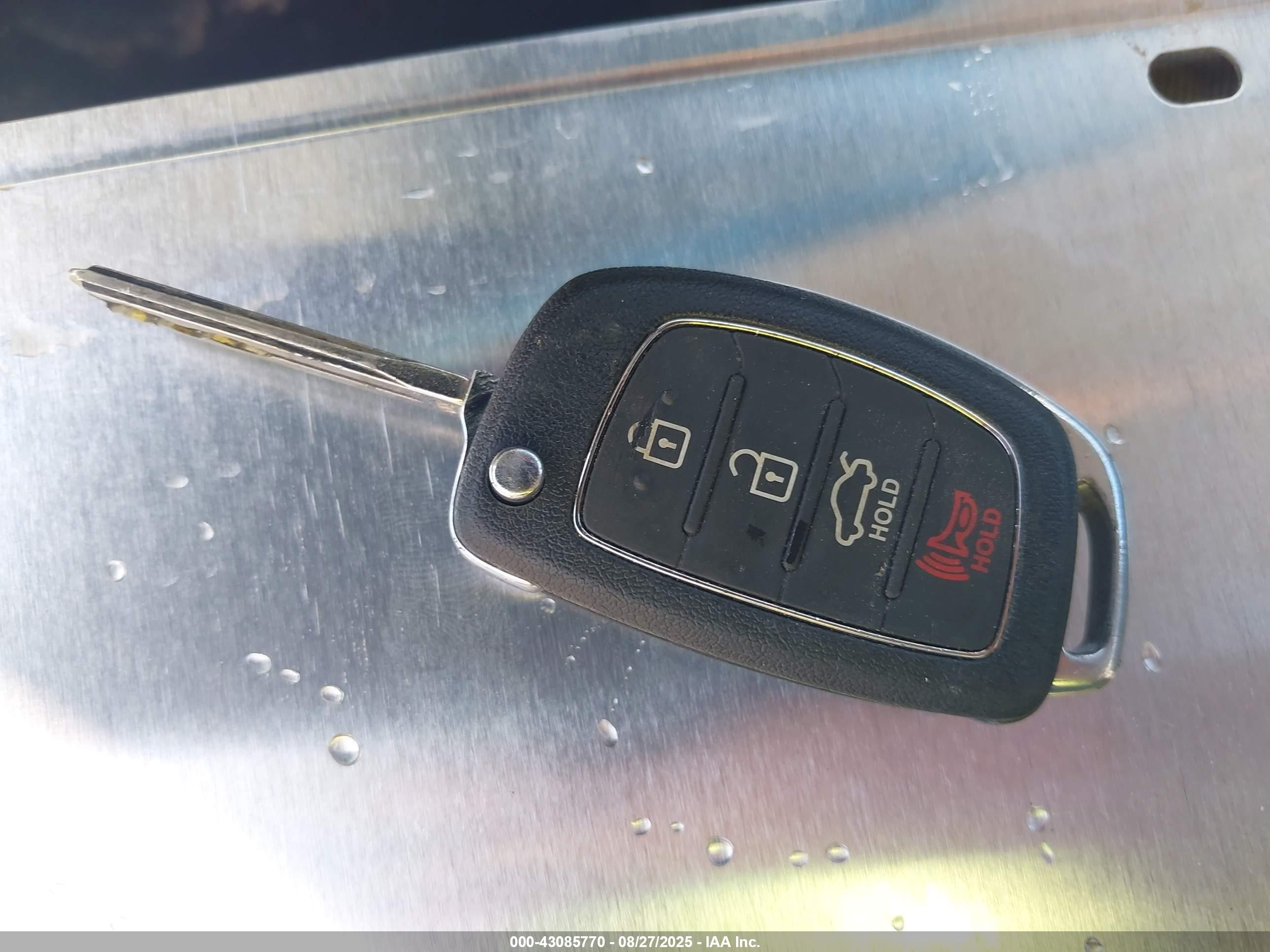 HYUNDAI SONATA image 11