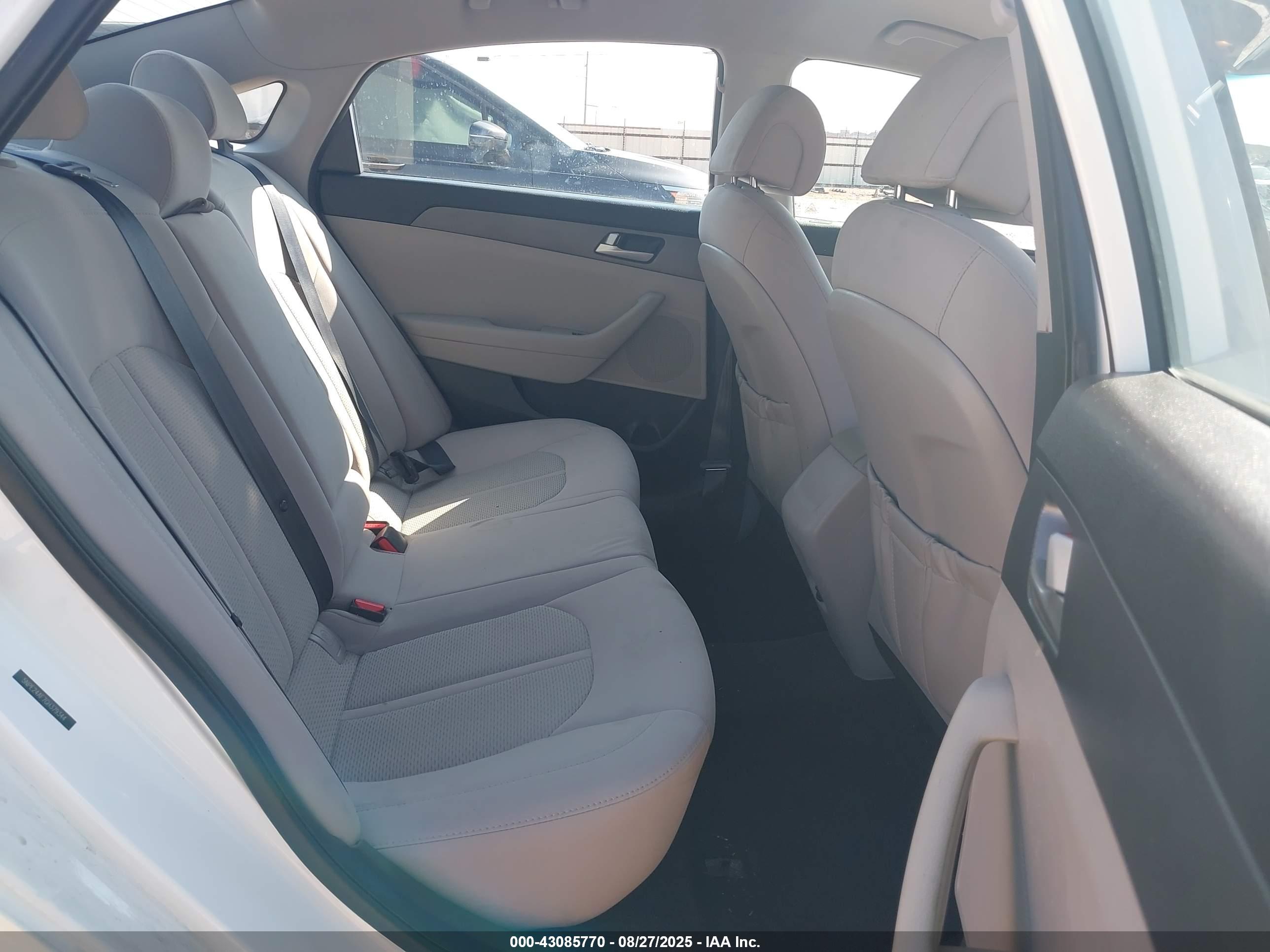 HYUNDAI SONATA image 8
