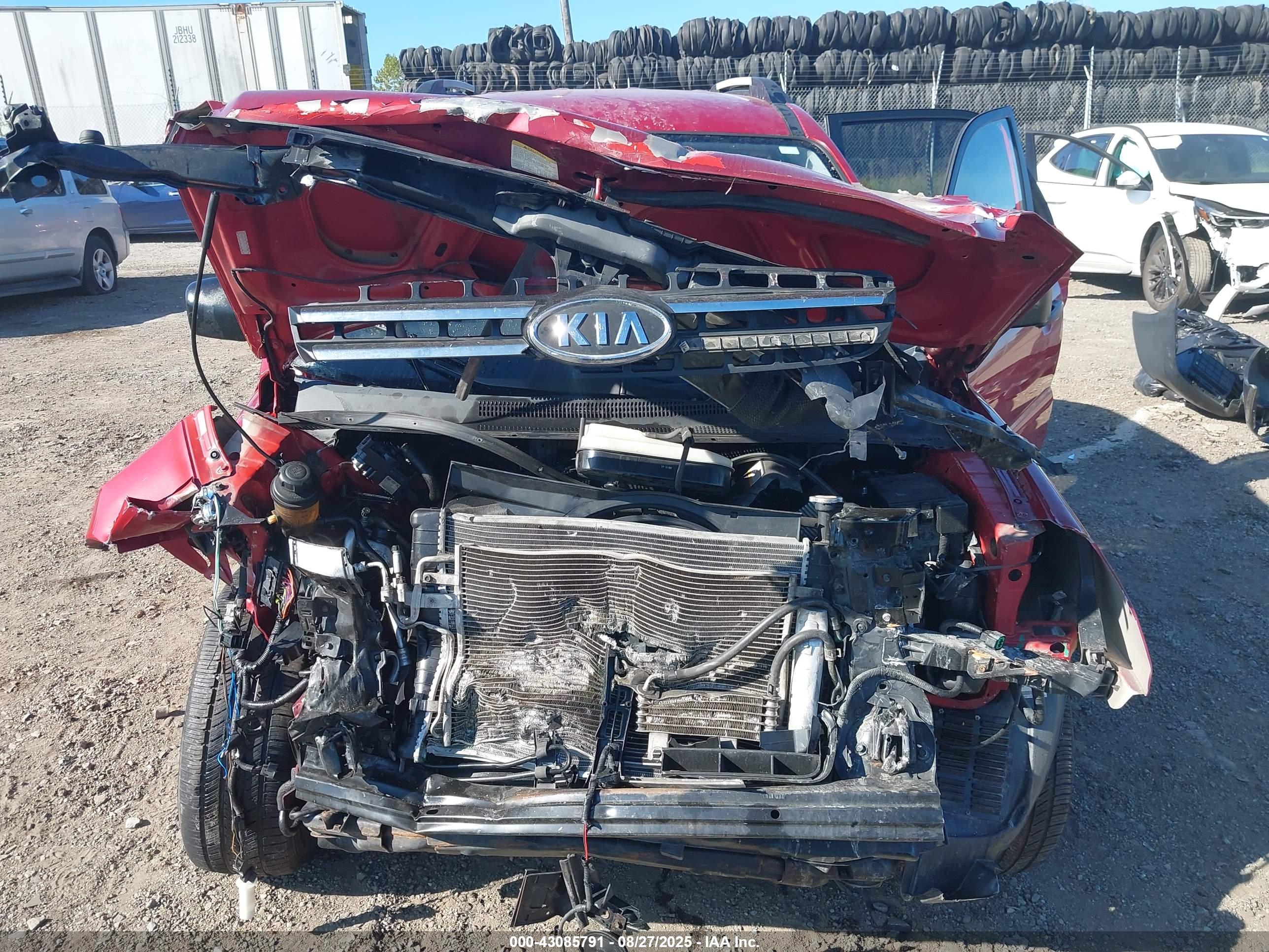 KIA SPORTAGE image 10