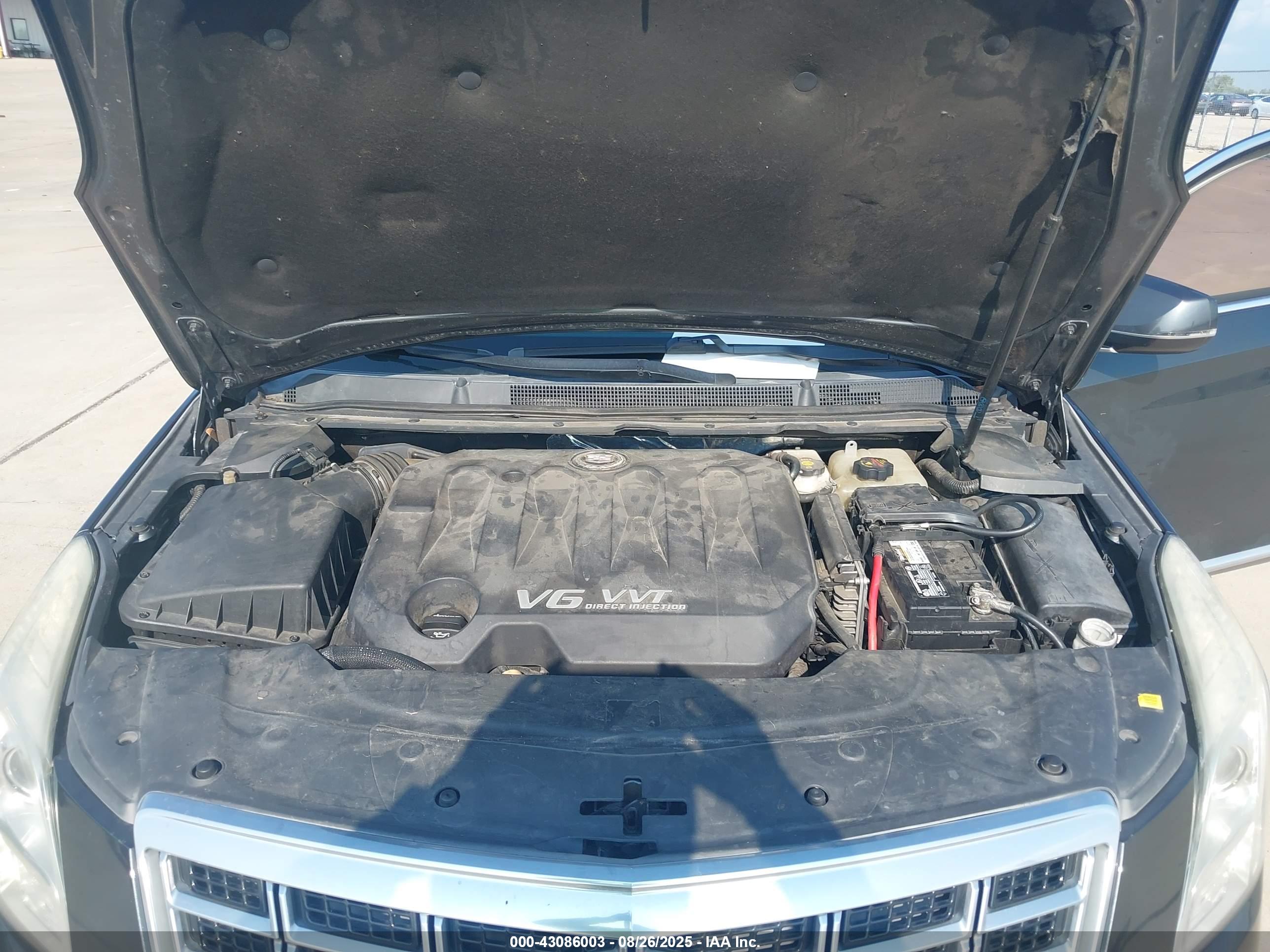 CADILLAC XTS image 10