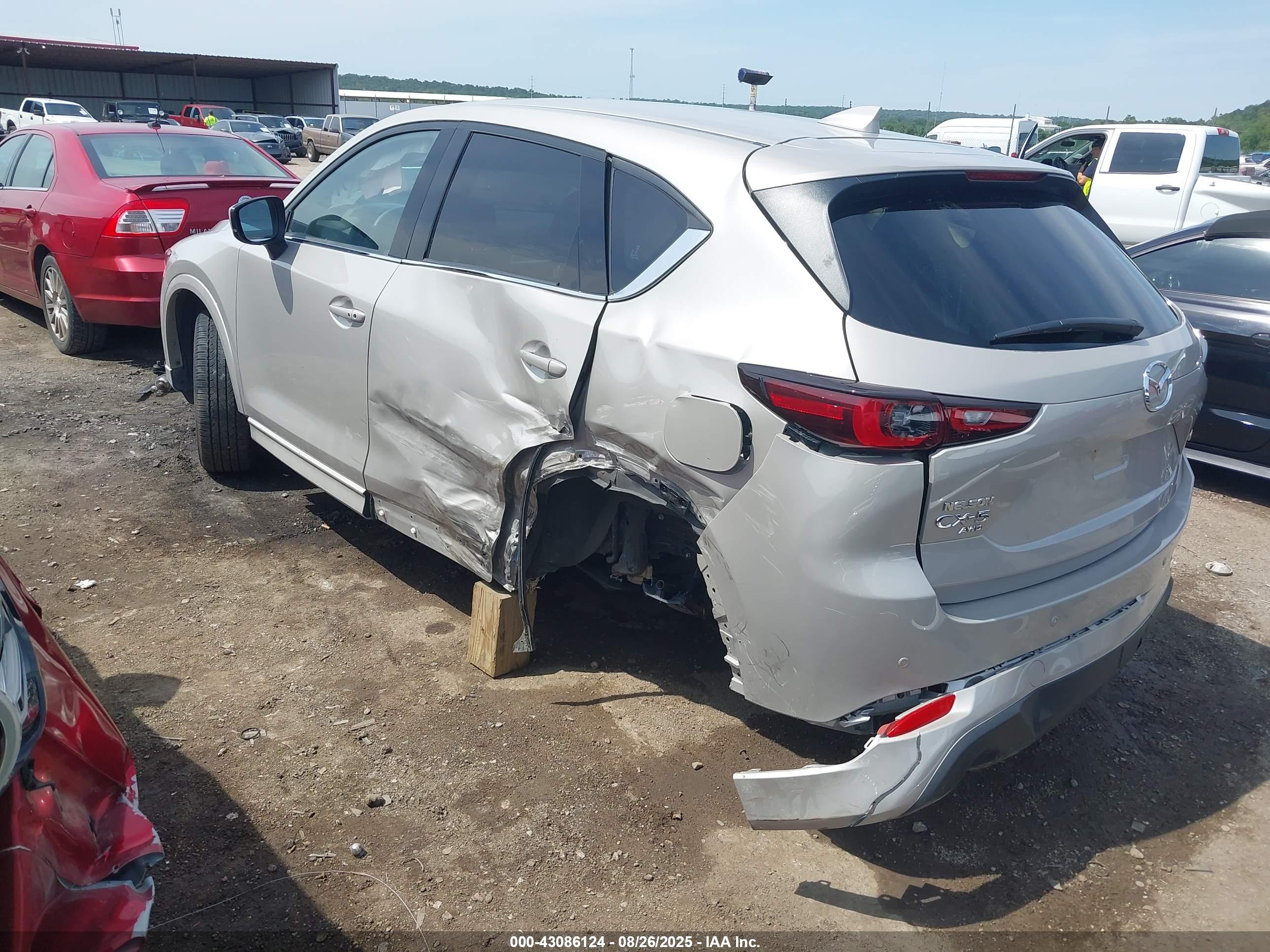 MAZDA CX-5 image 3