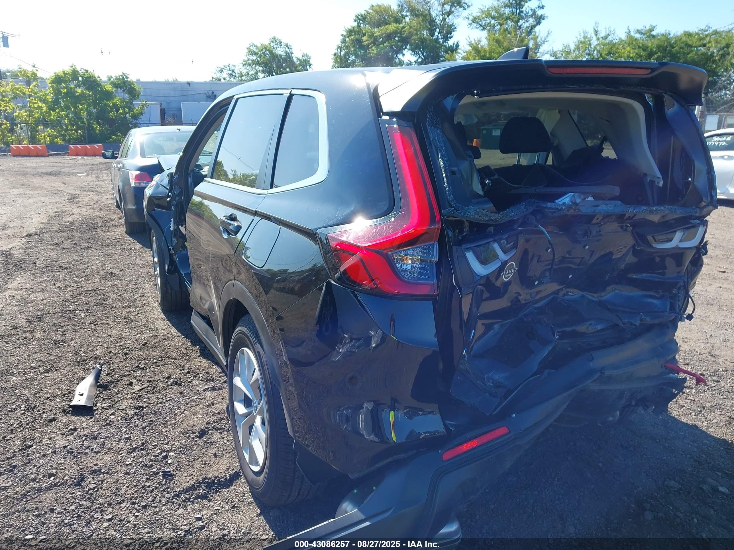 HONDA CR-V image 3
