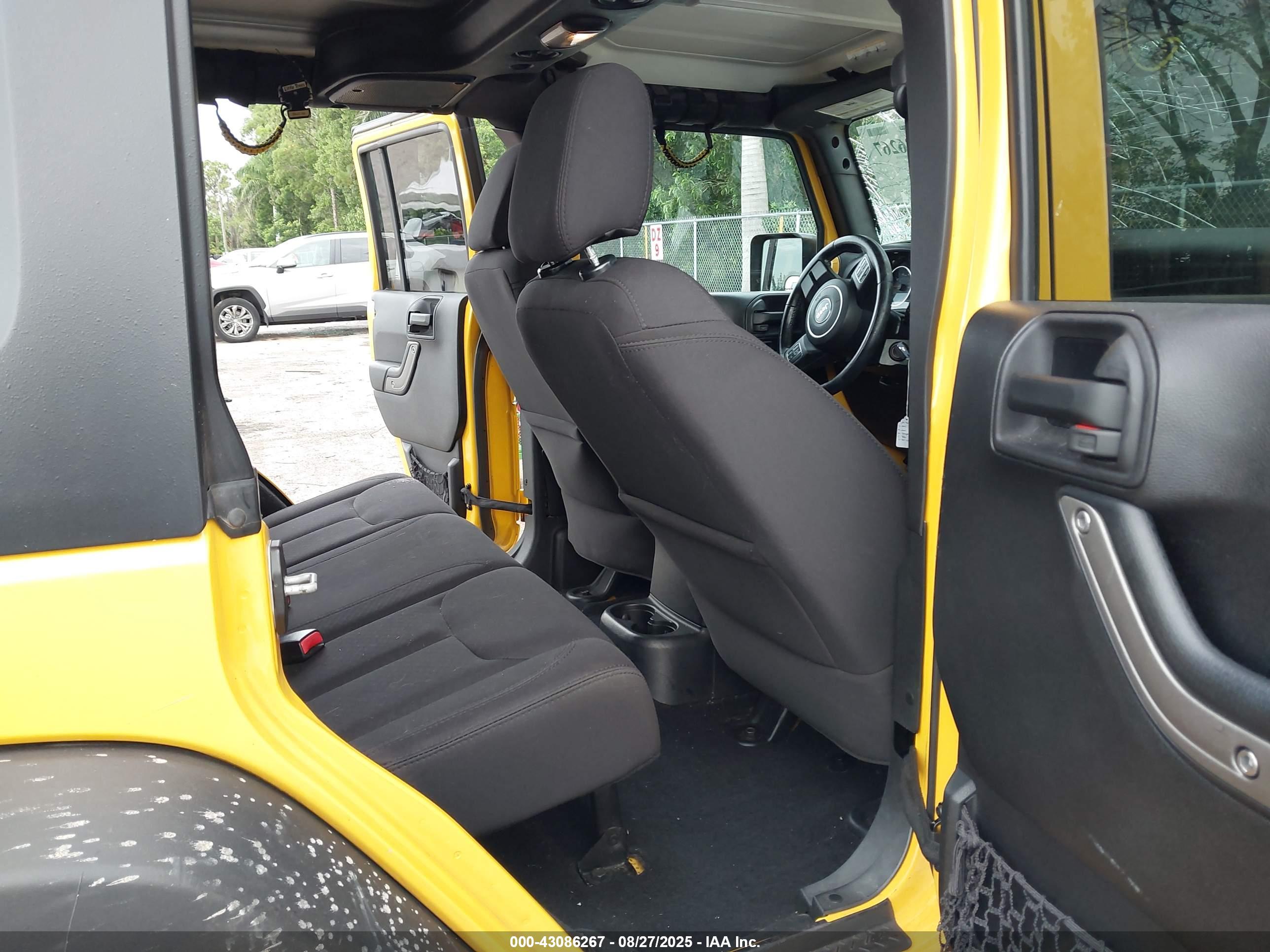 JEEP WRANGLER image 8