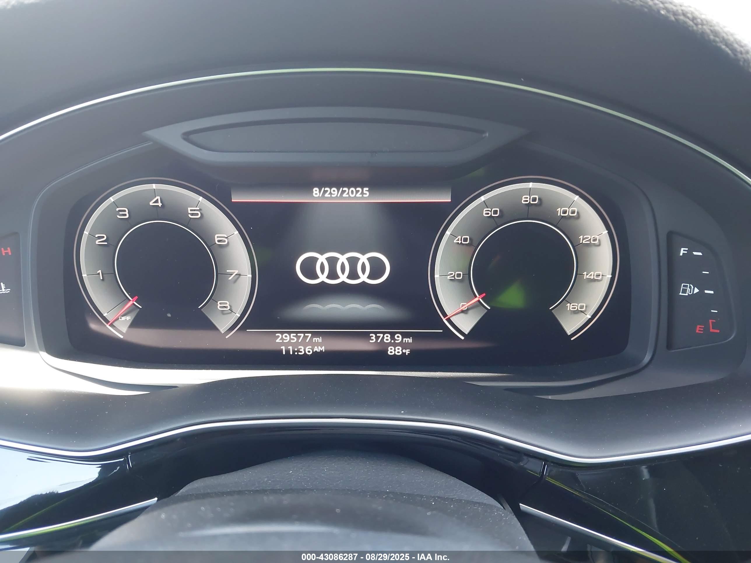 AUDI Q7 image 7