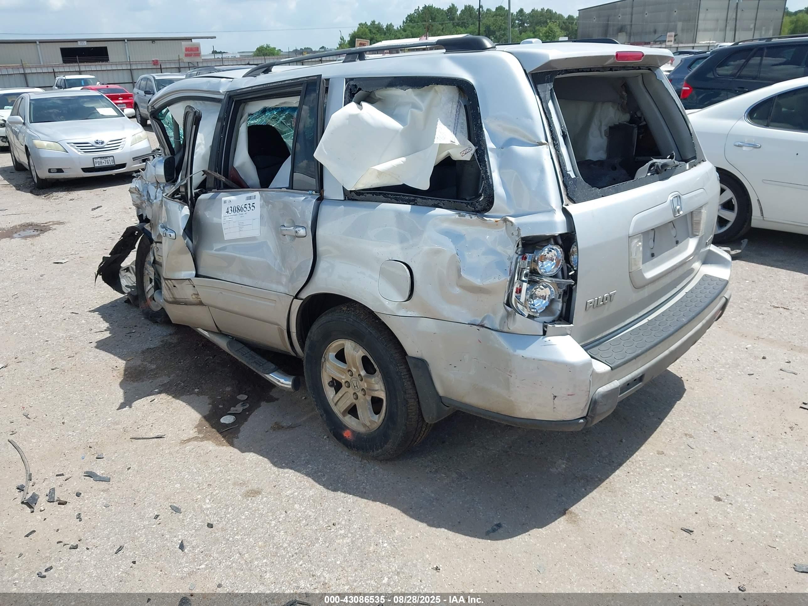 HONDA PILOT image 3