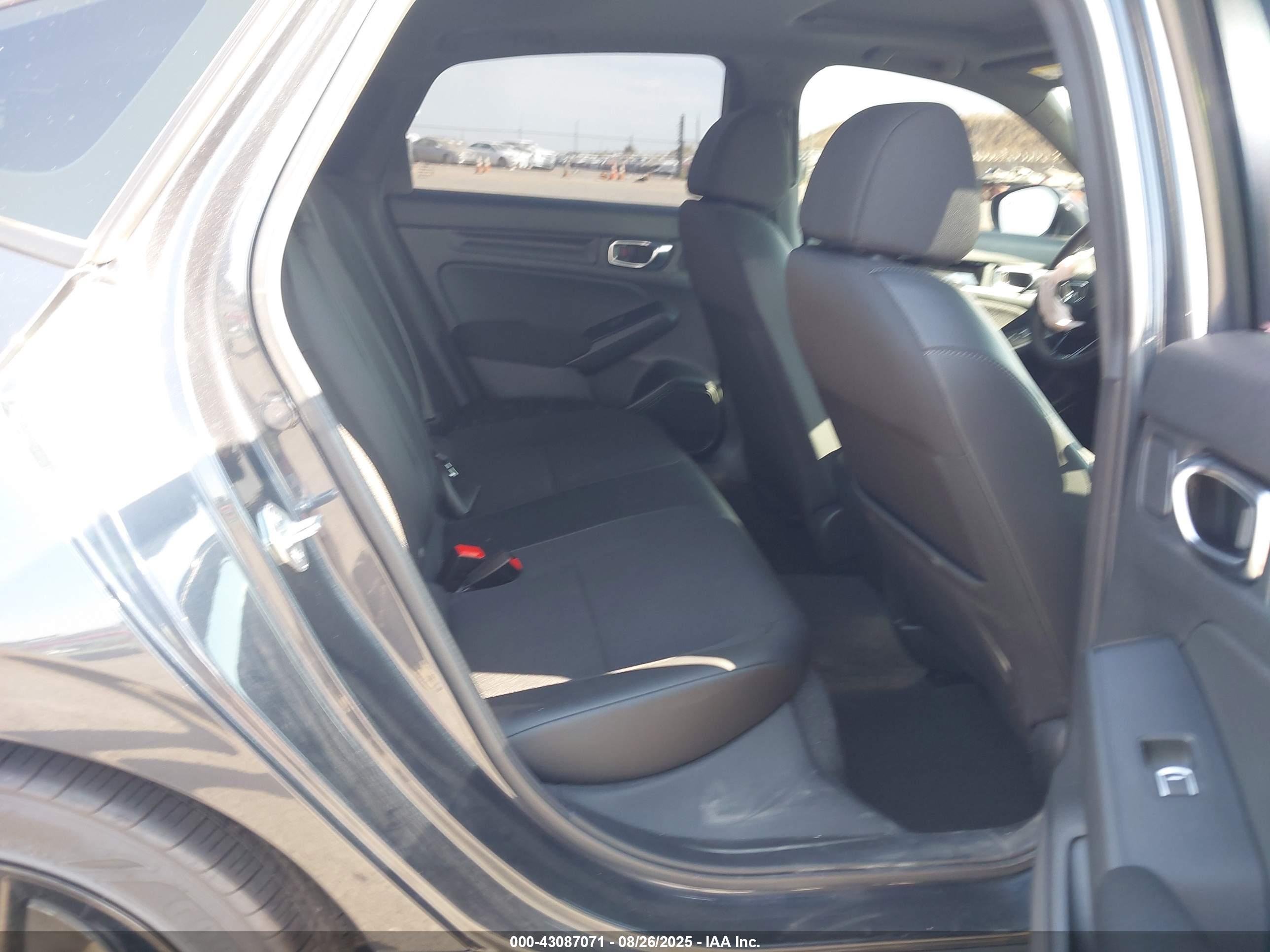 HONDA CIVIC image 8