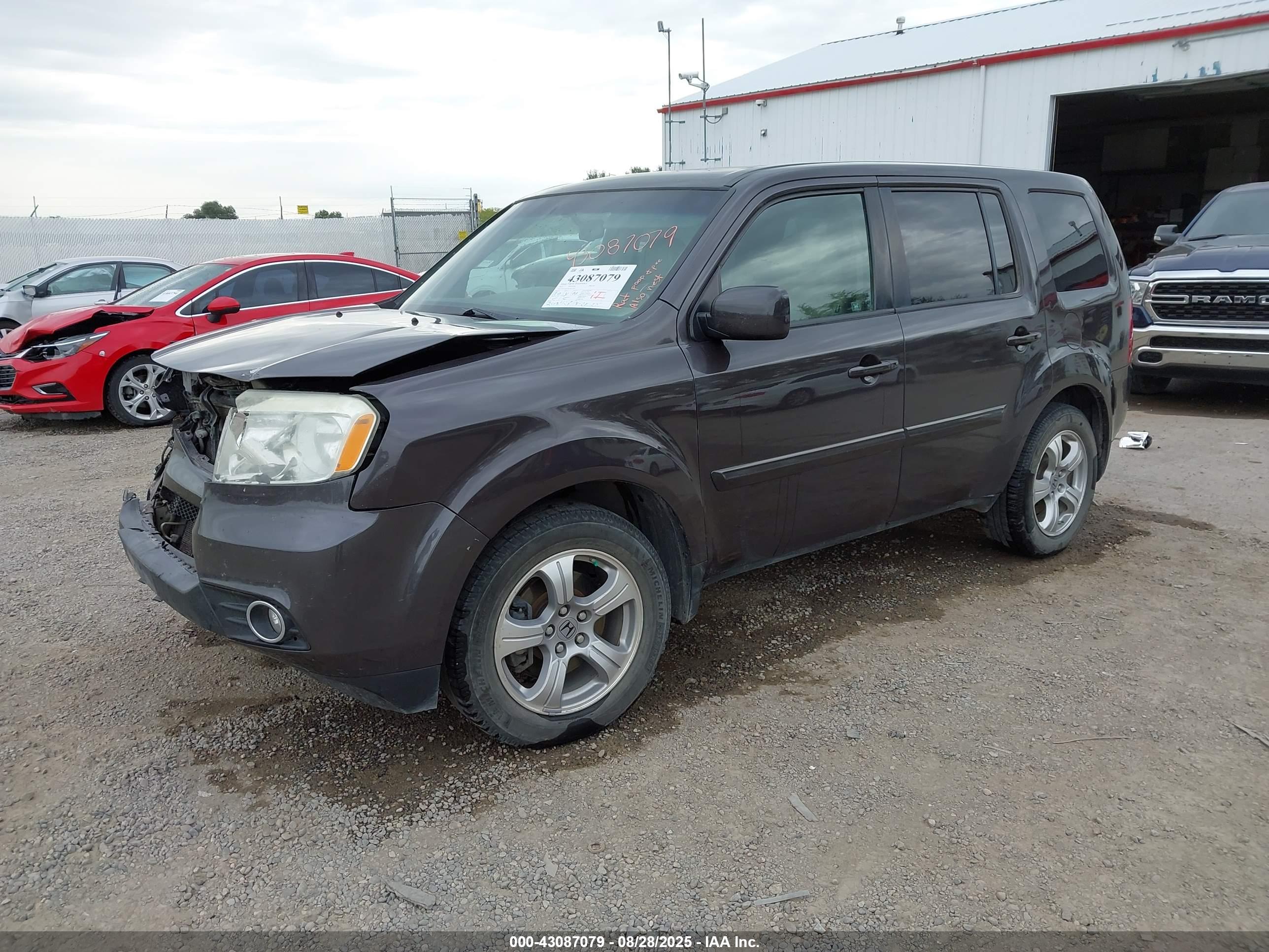 HONDA PILOT image 2