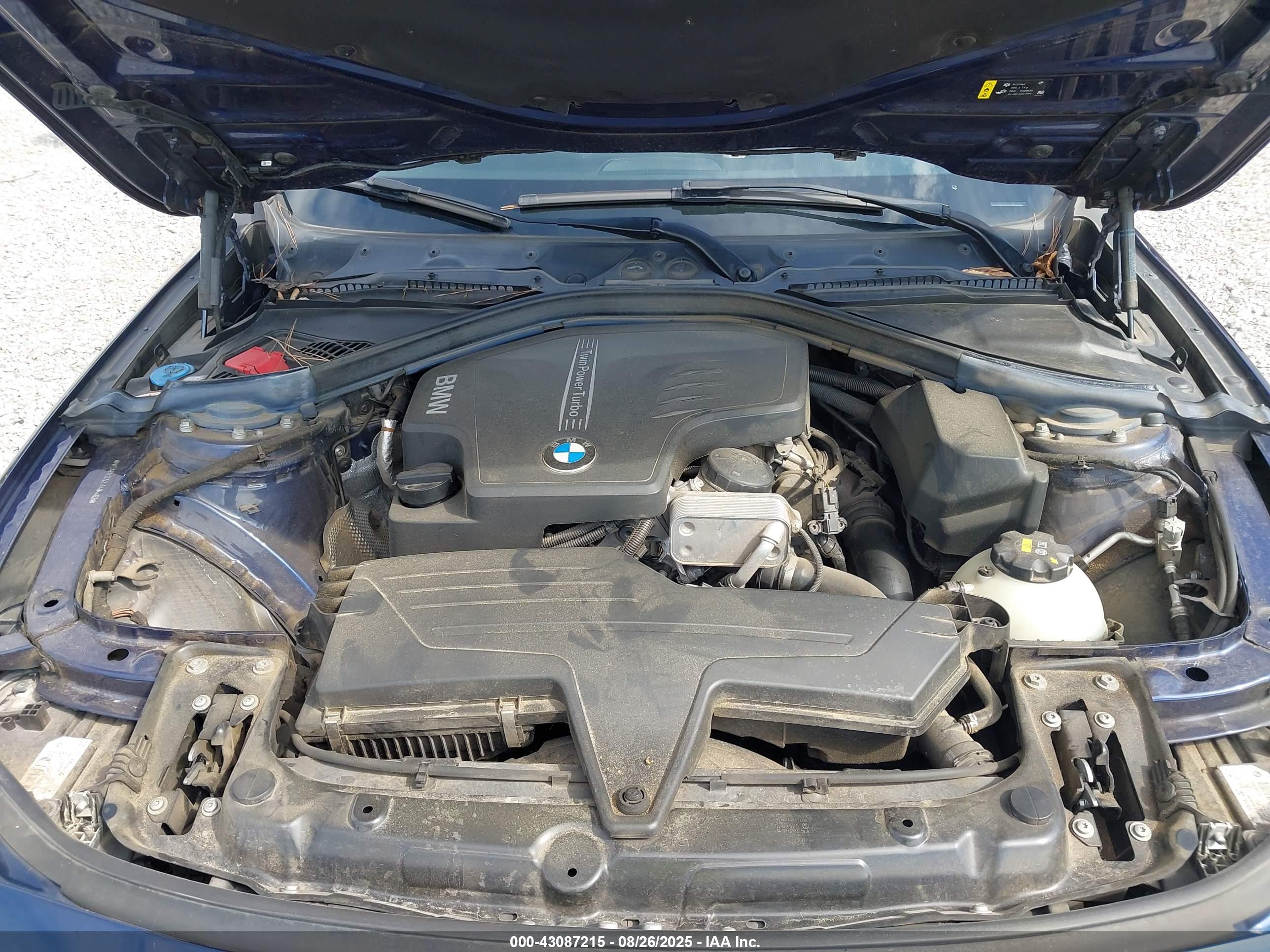BMW 320I image 10