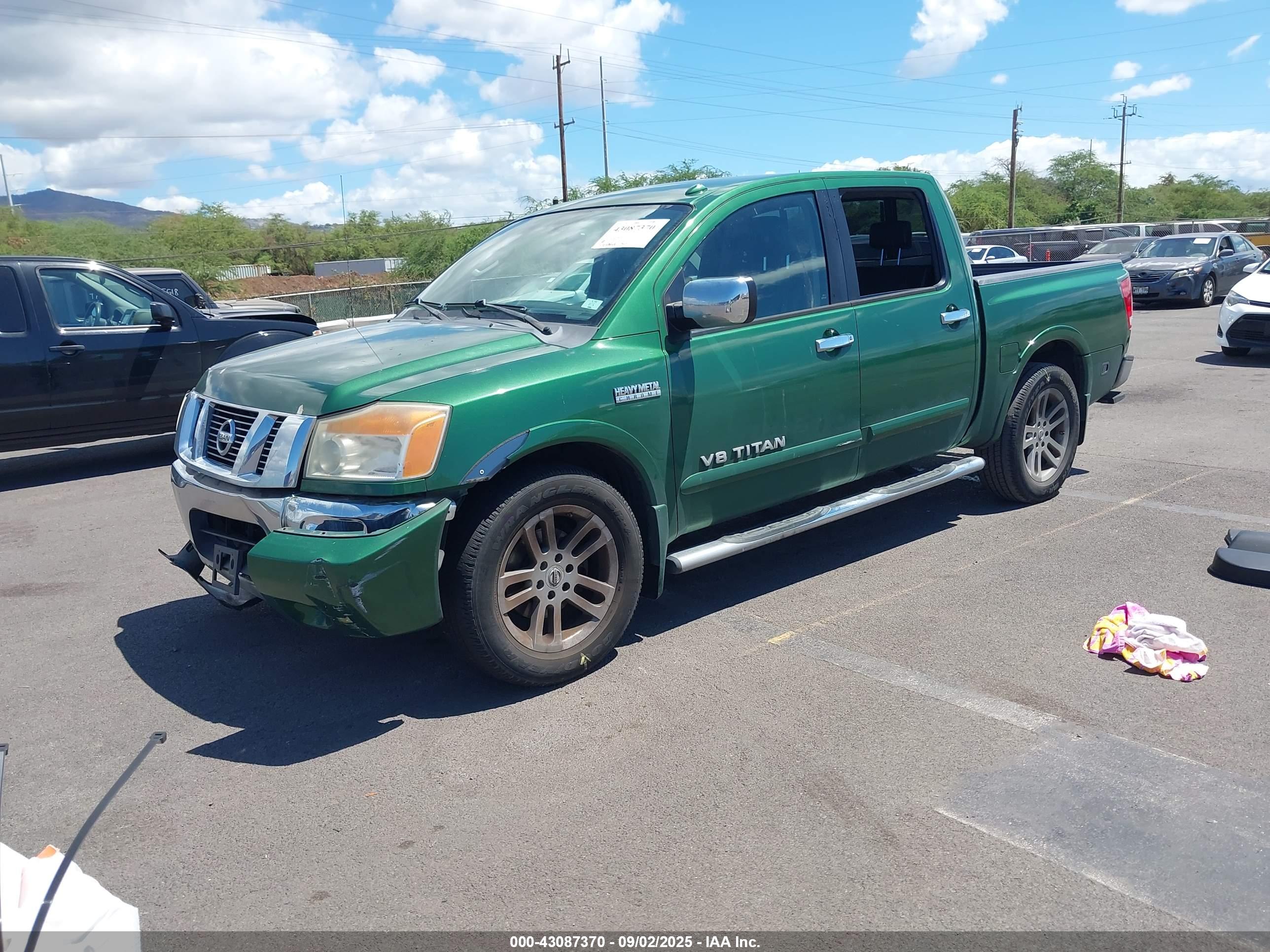 NISSAN TITAN image 2